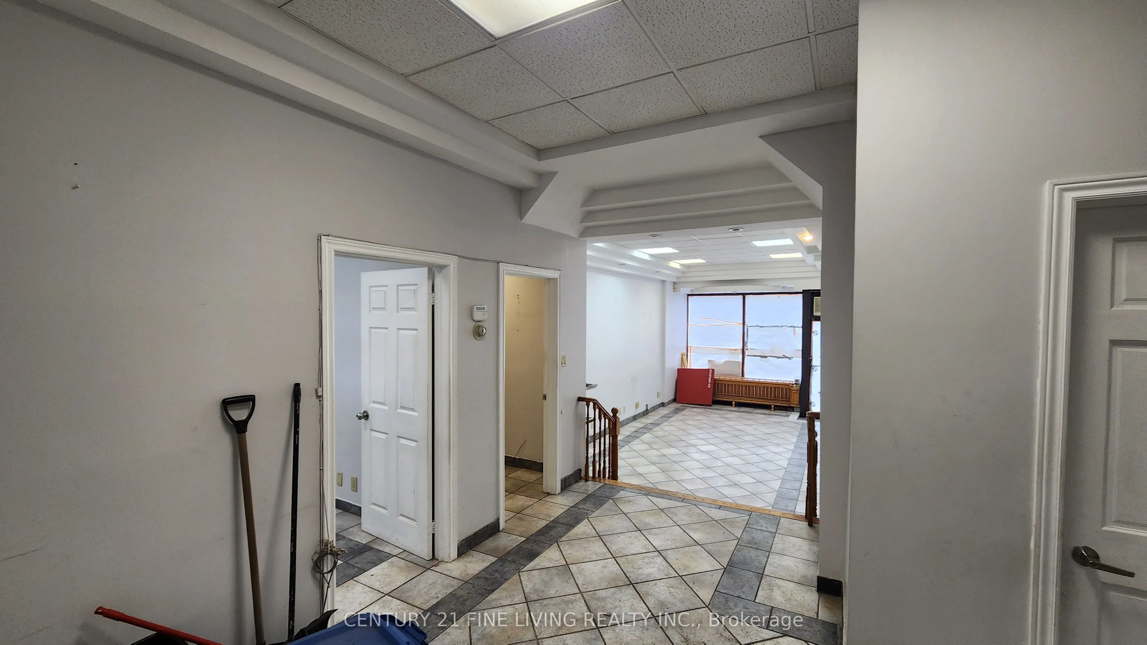 1155 Dundas Street W #Main