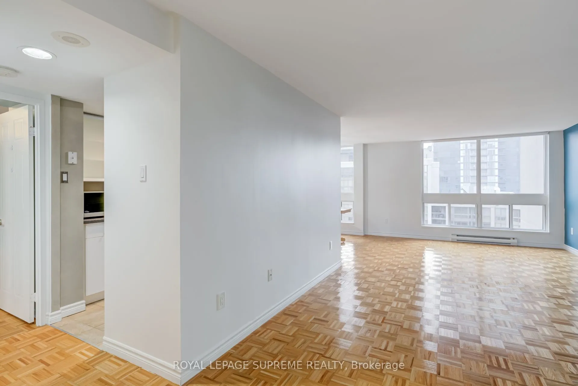 5 Kenneth Avenue #1804