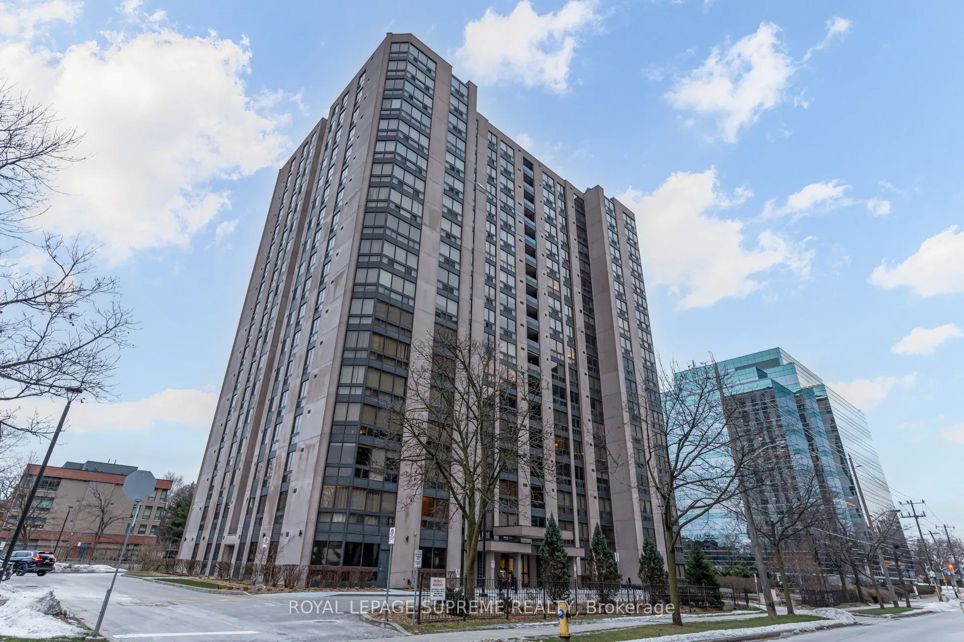 5 Kenneth Avenue #1804