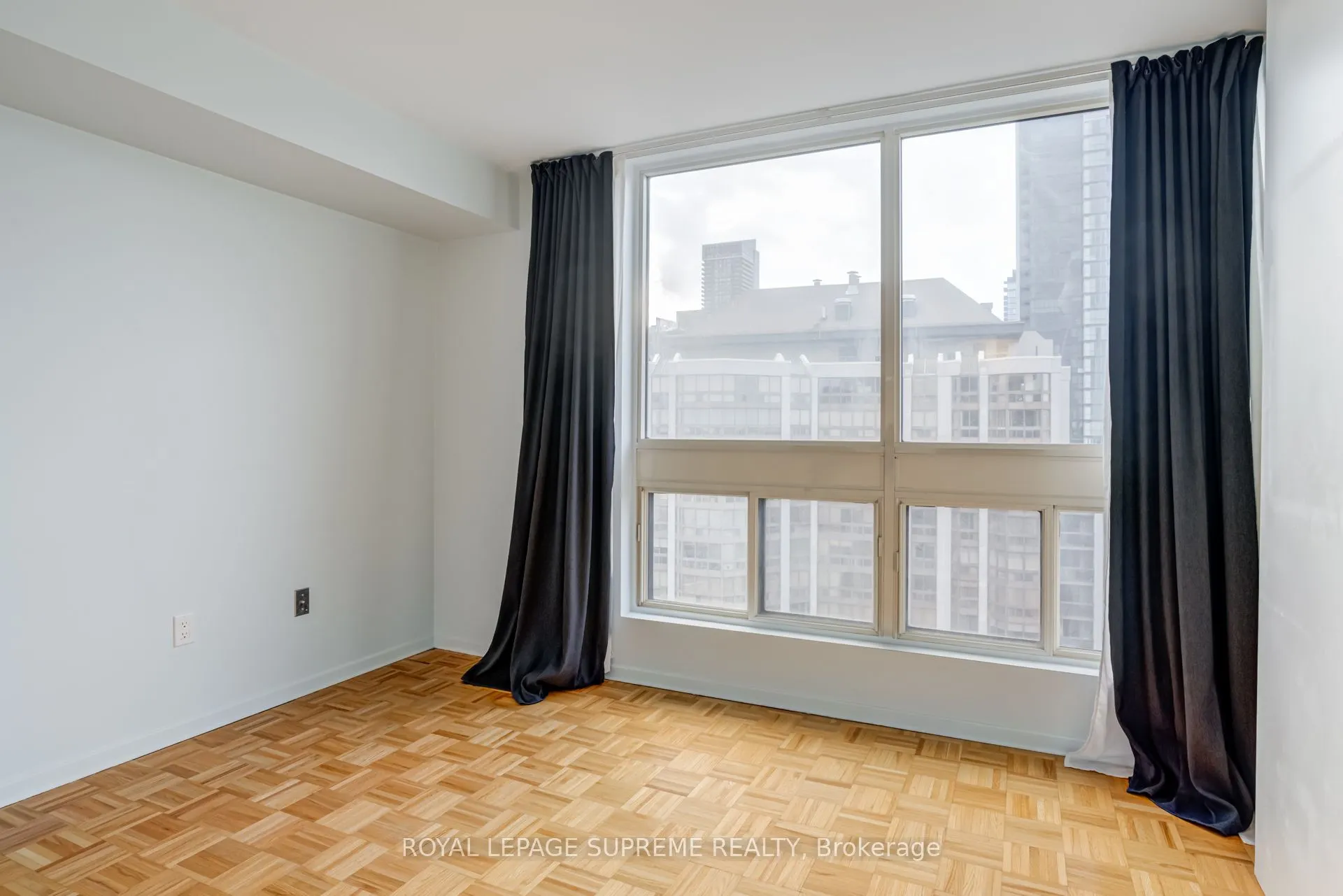 5 Kenneth Avenue #1804