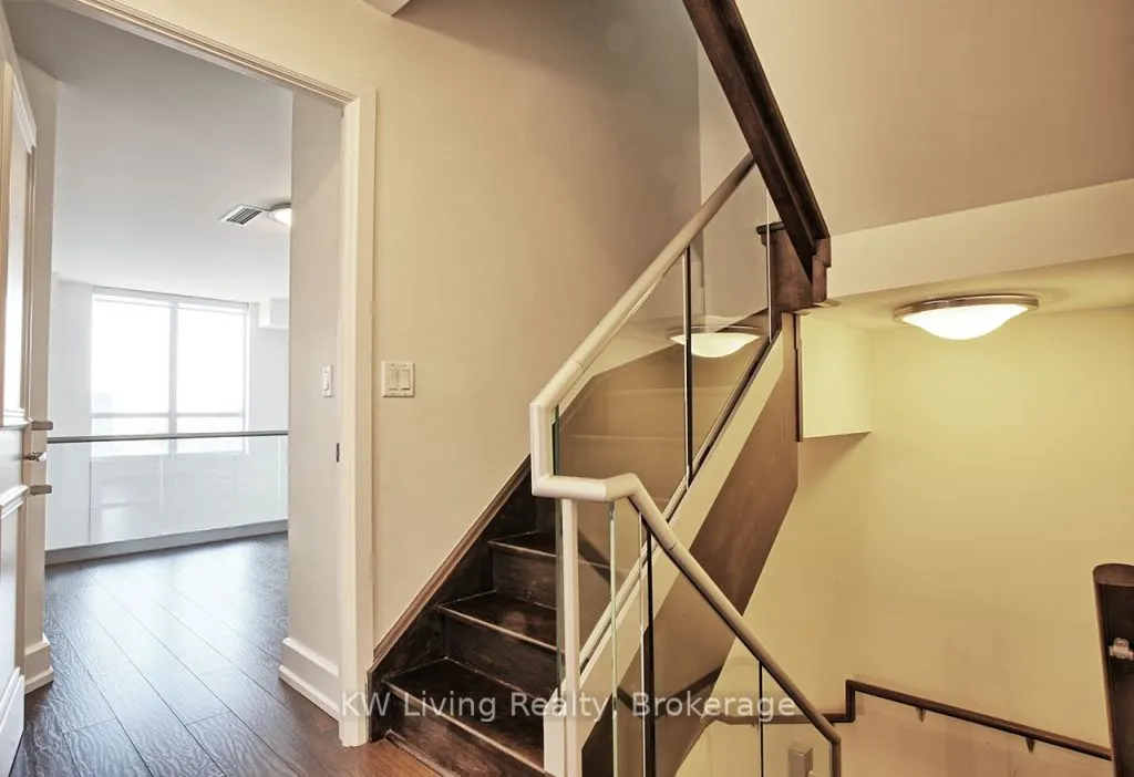 650 Sheppard Avenue E #PH13