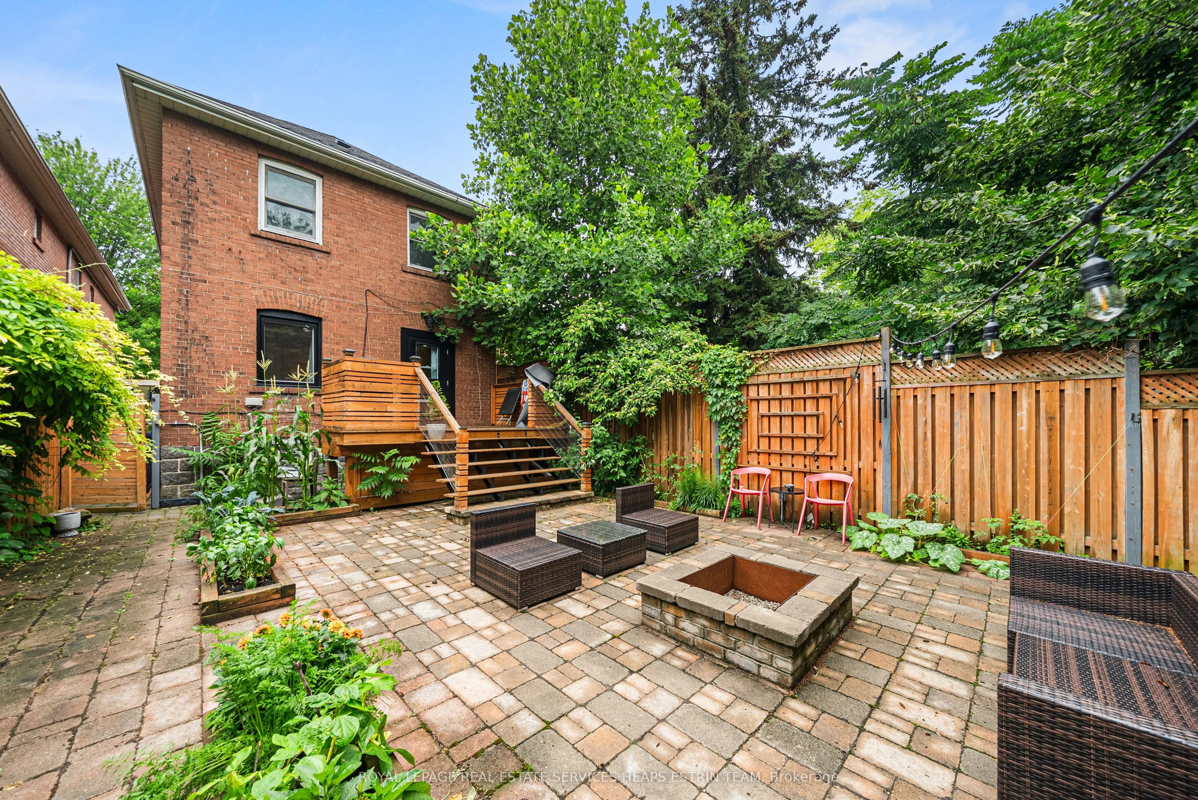 39 Standish Avenue