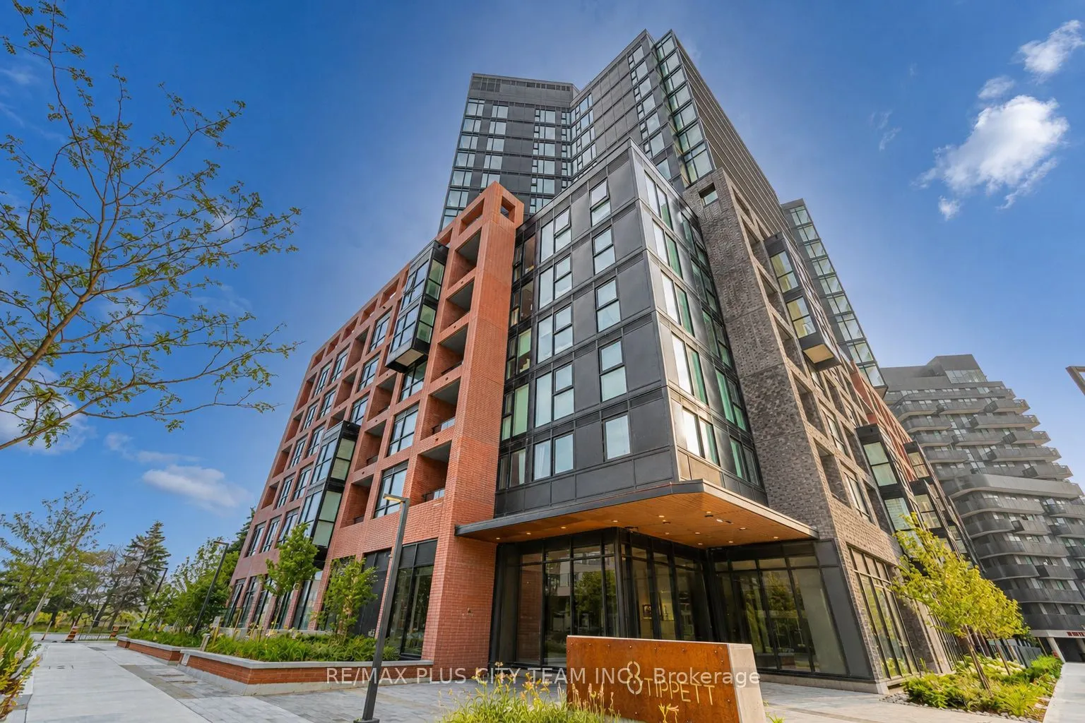 8 Tippett Road #105