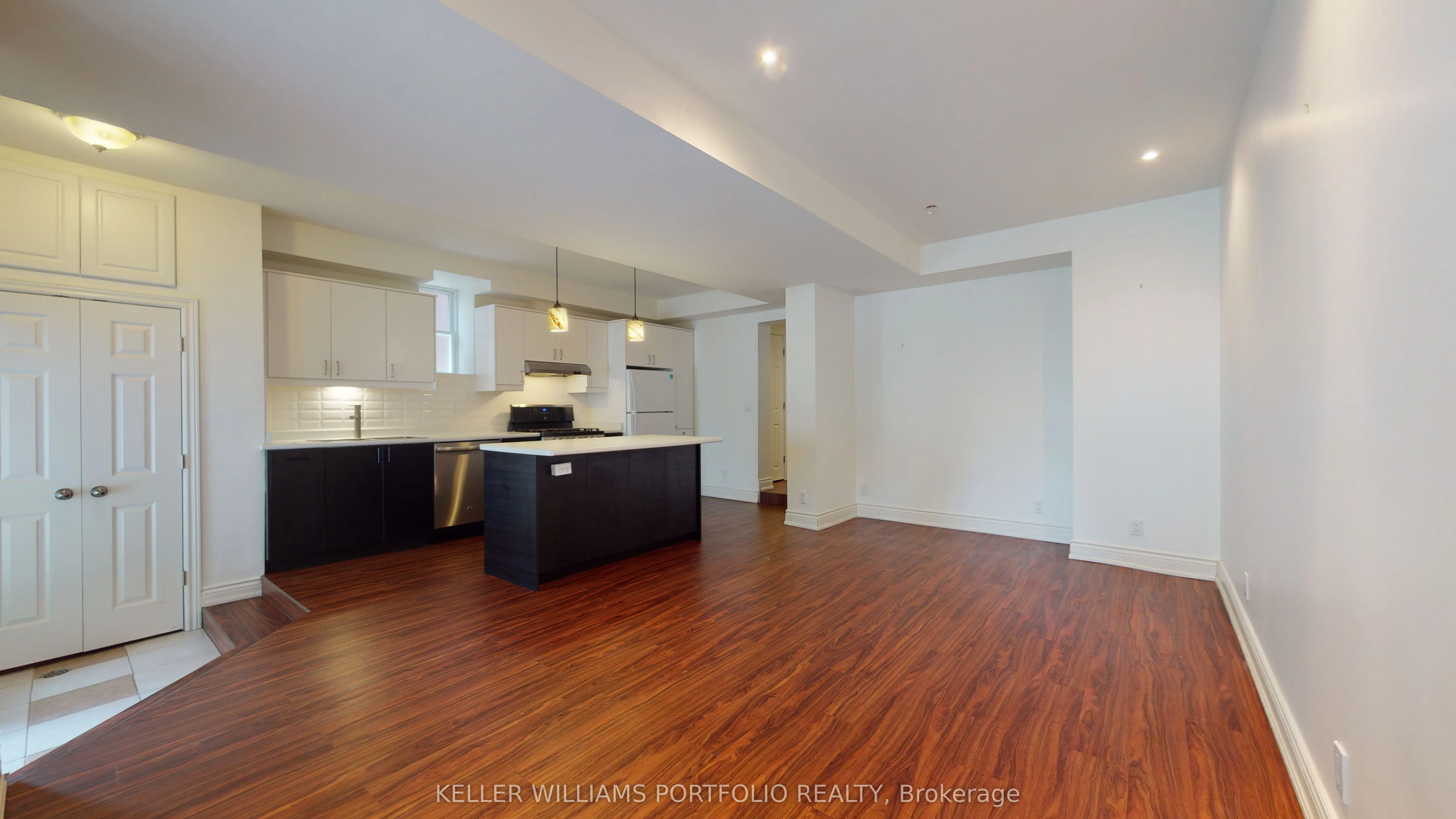 546 Eglinton Avenue E #5