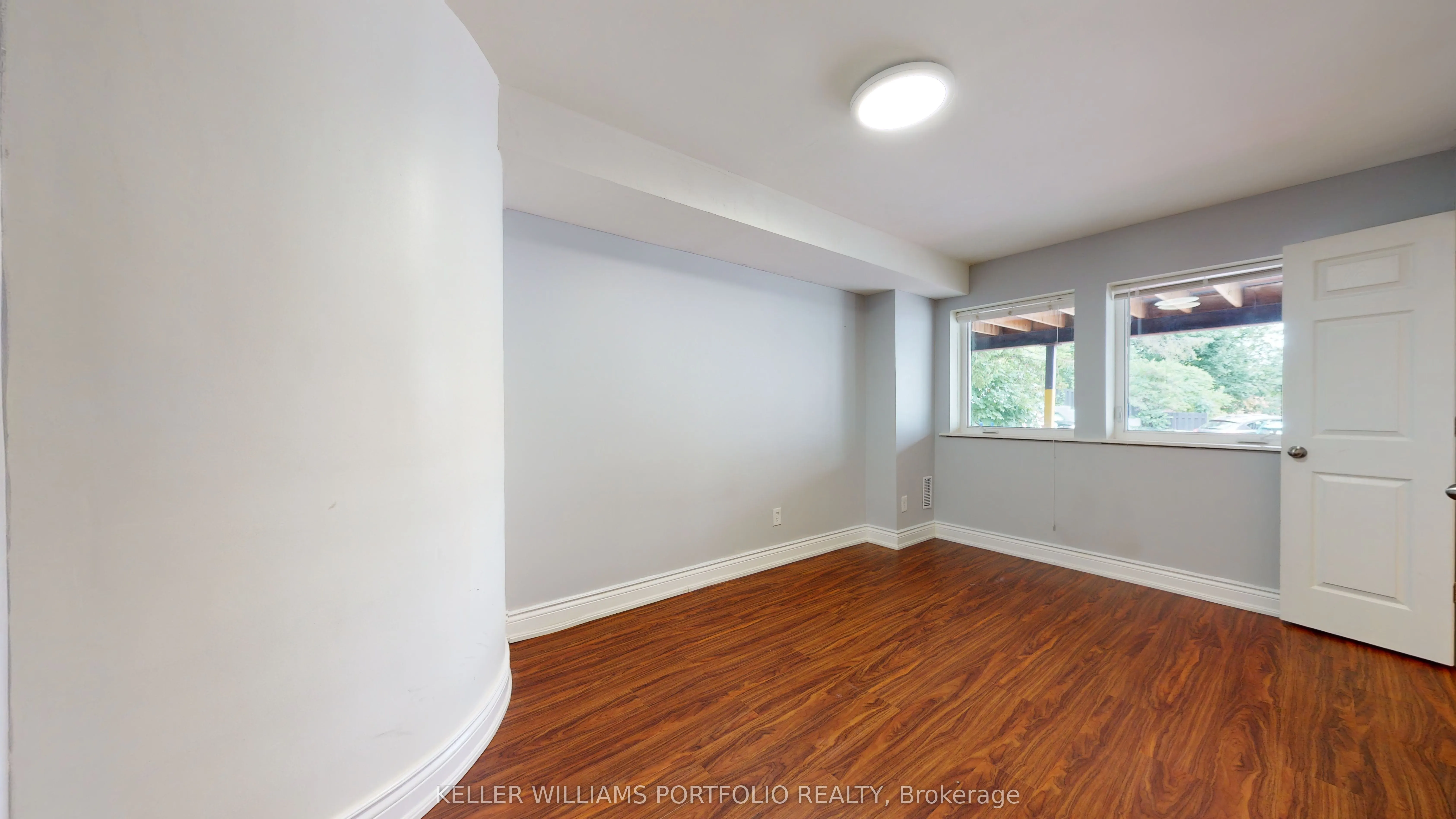 546 Eglinton Avenue E #5