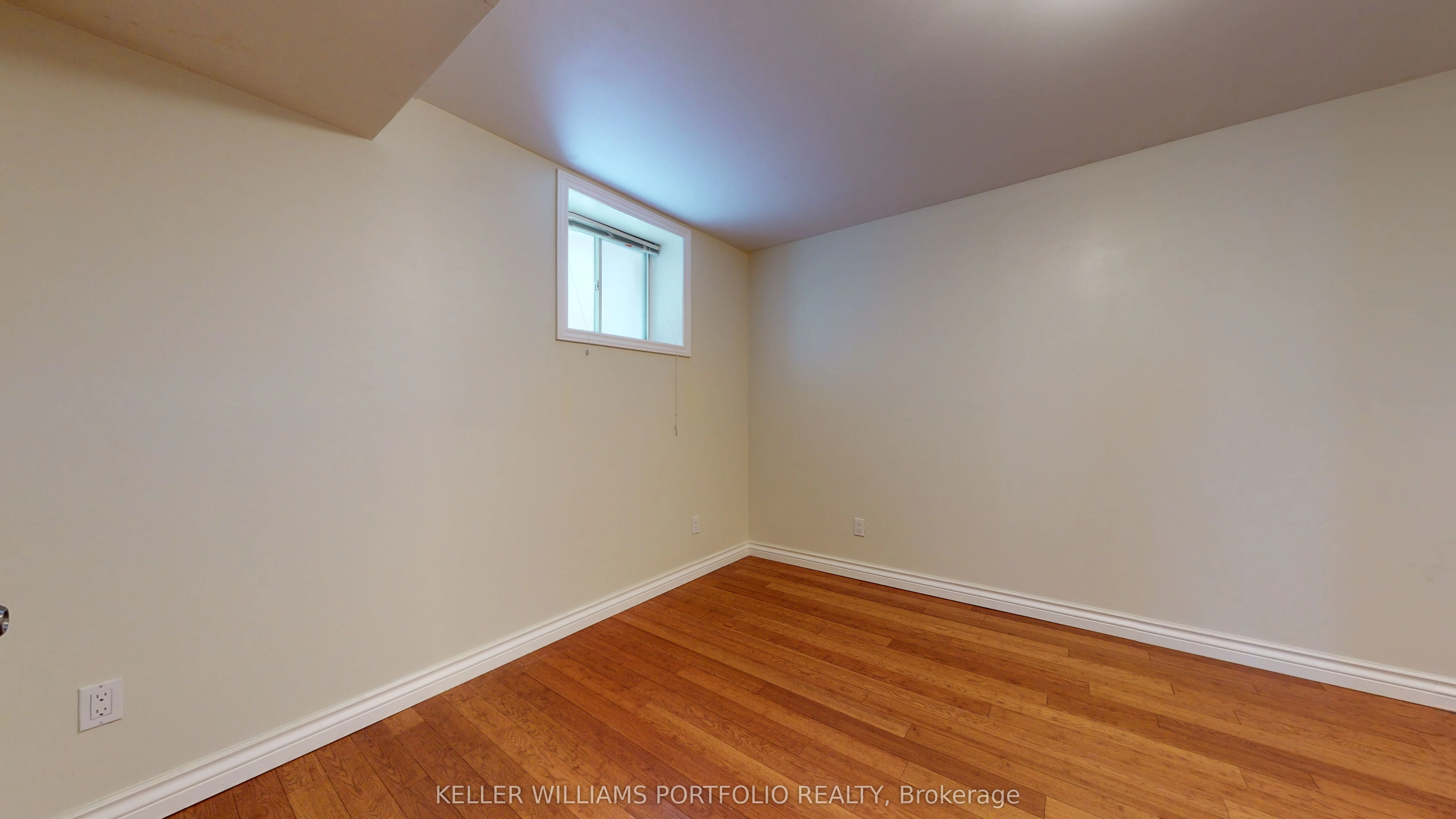 546 Eglinton Avenue E #5