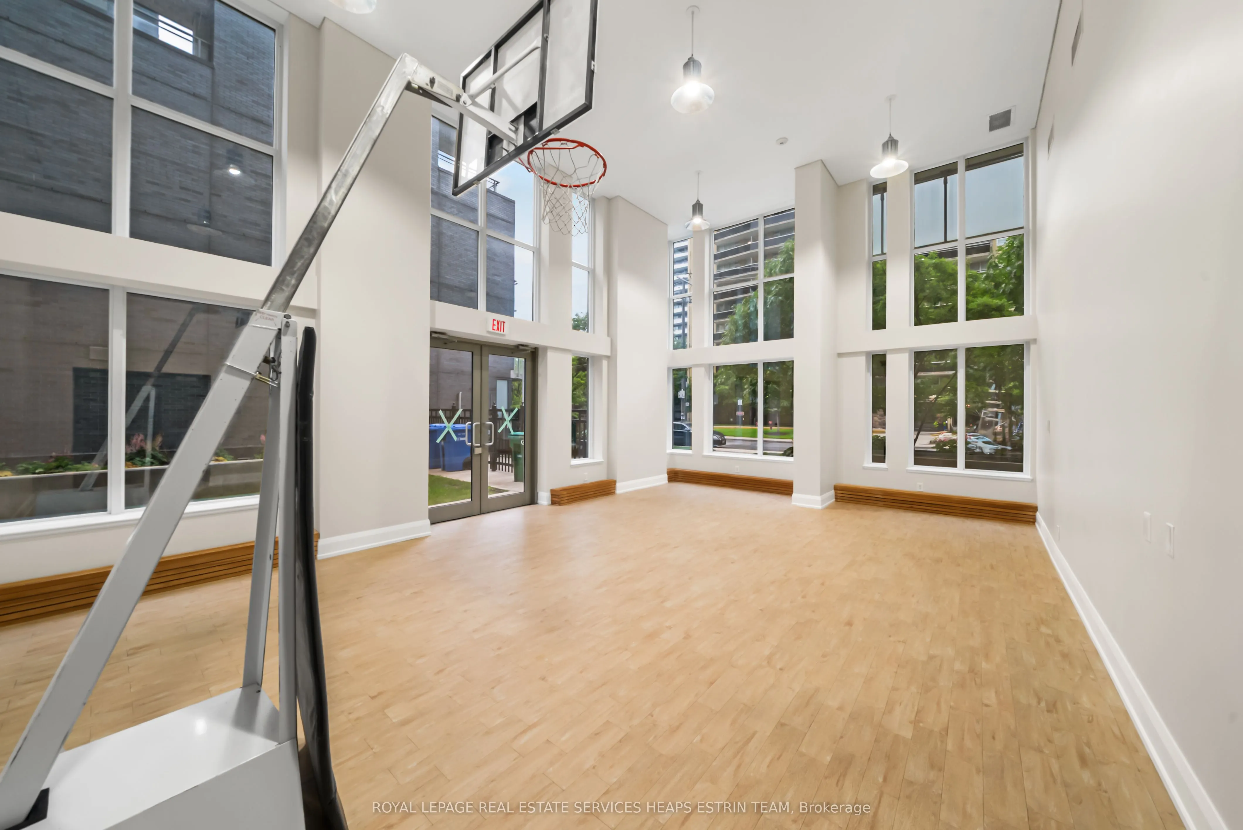 83 Redpath Avenue #704