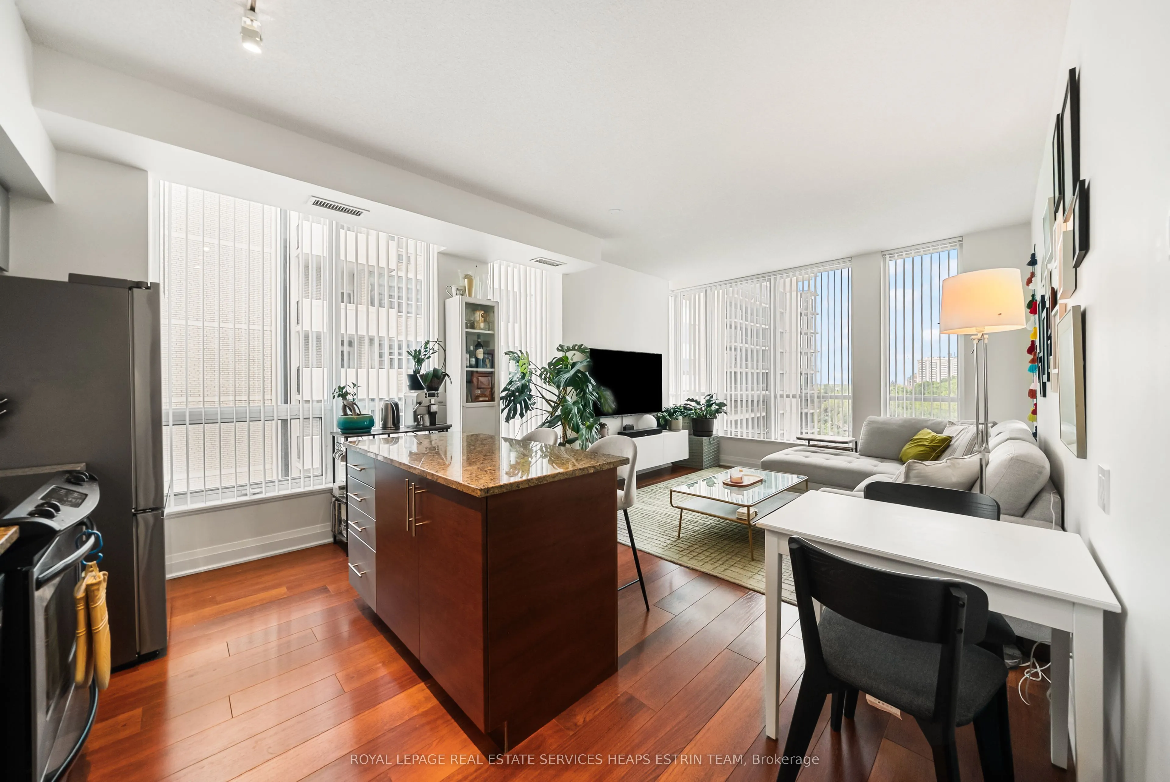 83 Redpath Avenue #704