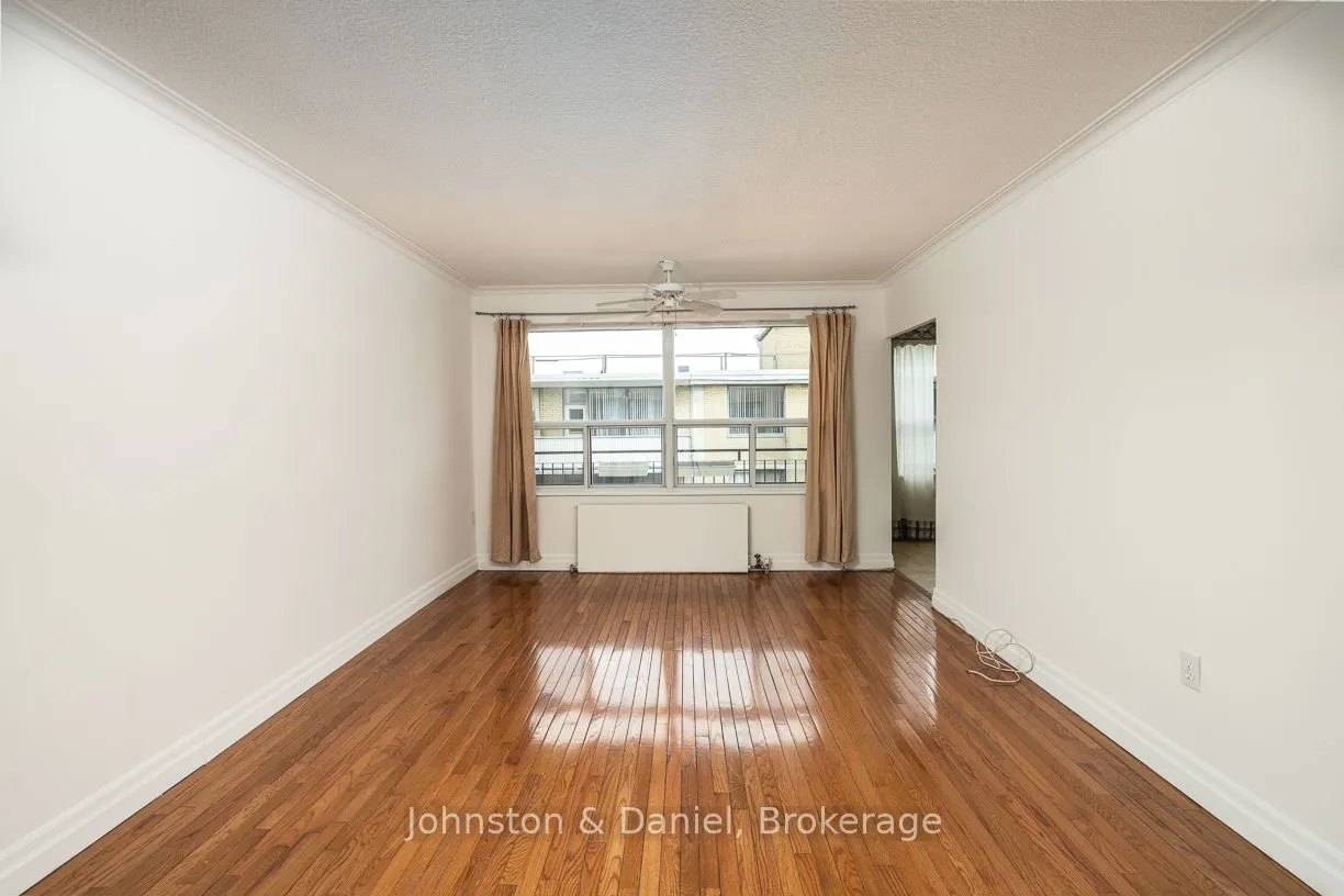 660 Eglinton Avenue W #716