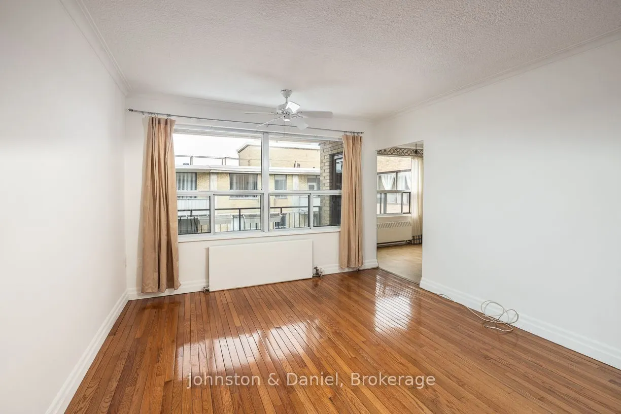 660 Eglinton Avenue W #716