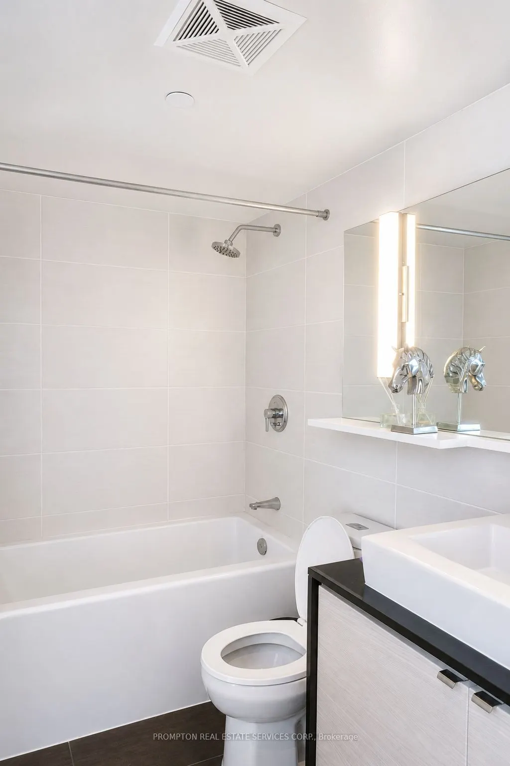 72 Esther Shiner Boulevard #717