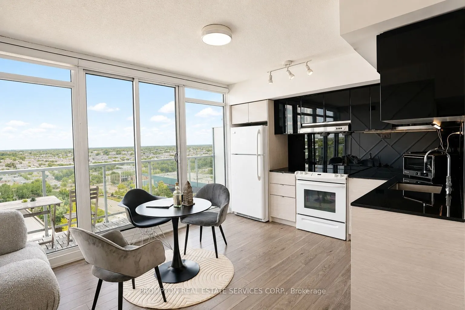 72 Esther Shiner Boulevard #717