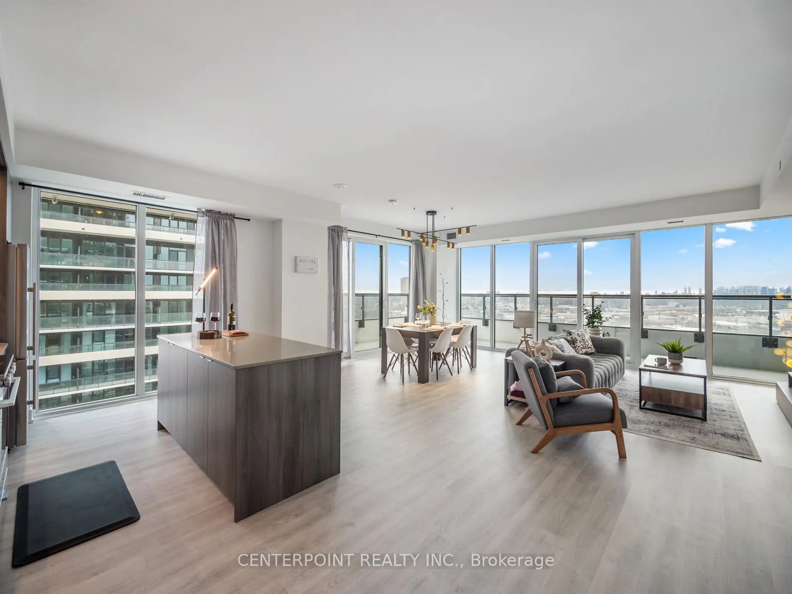 20 Inn On The Park Drive #2132