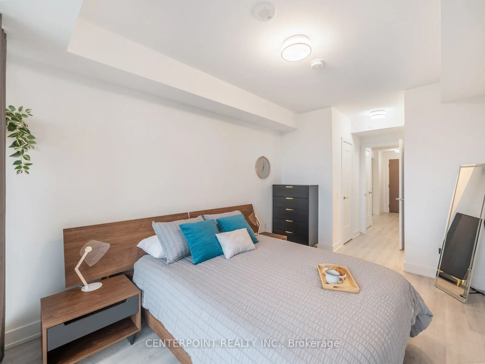 20 Inn On The Park Drive #2132
