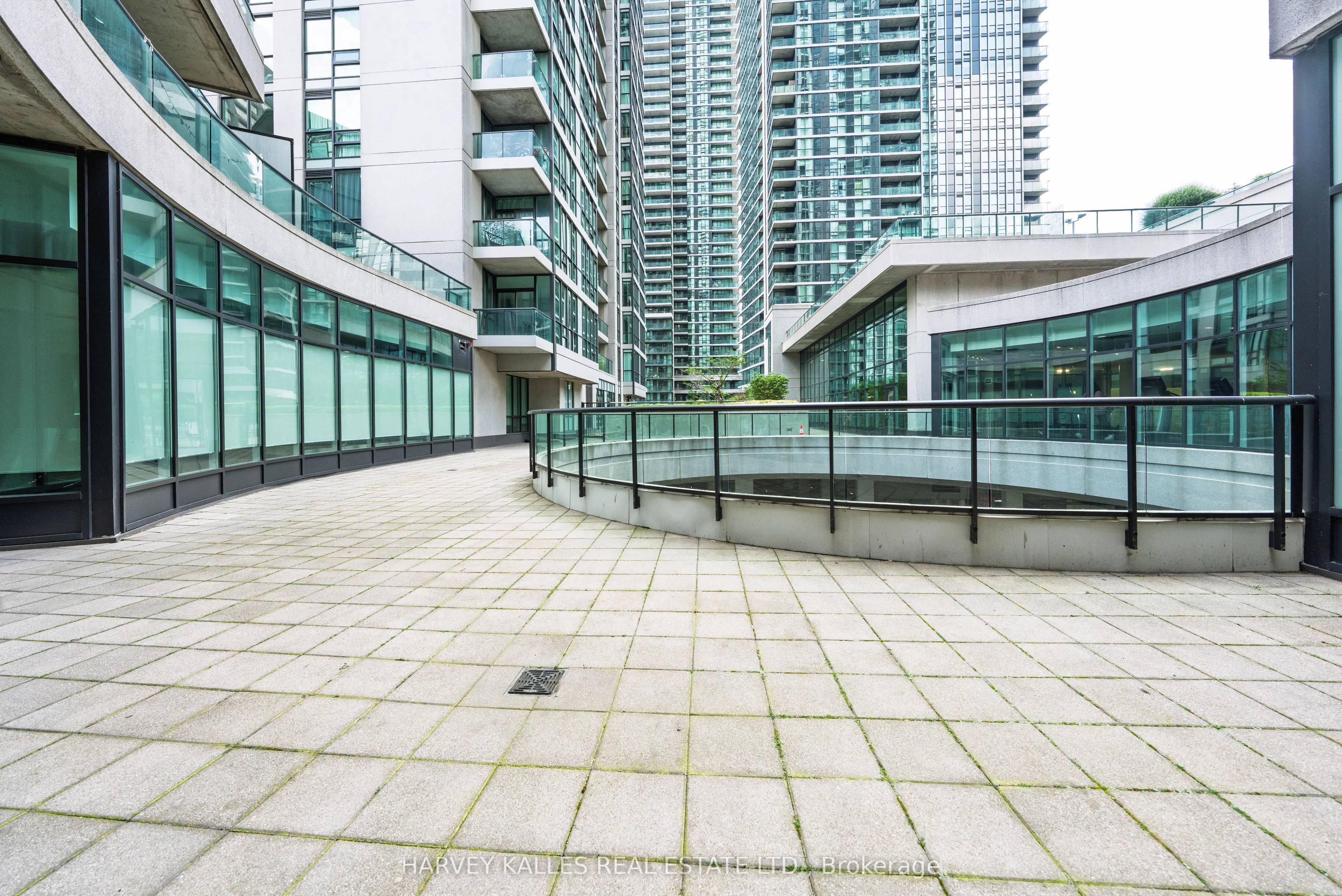16 Yonge Street #3211