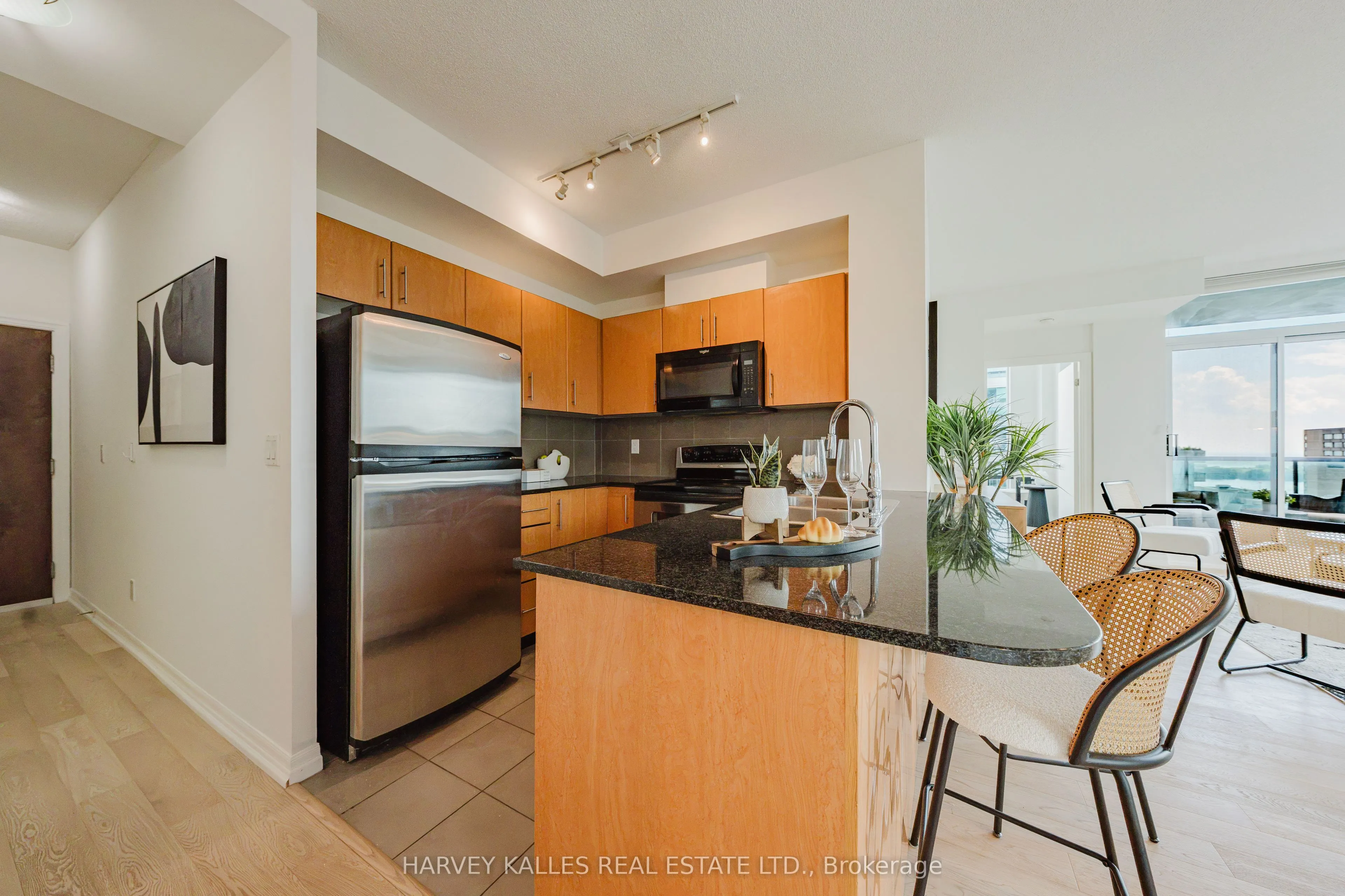 16 Yonge Street #3211