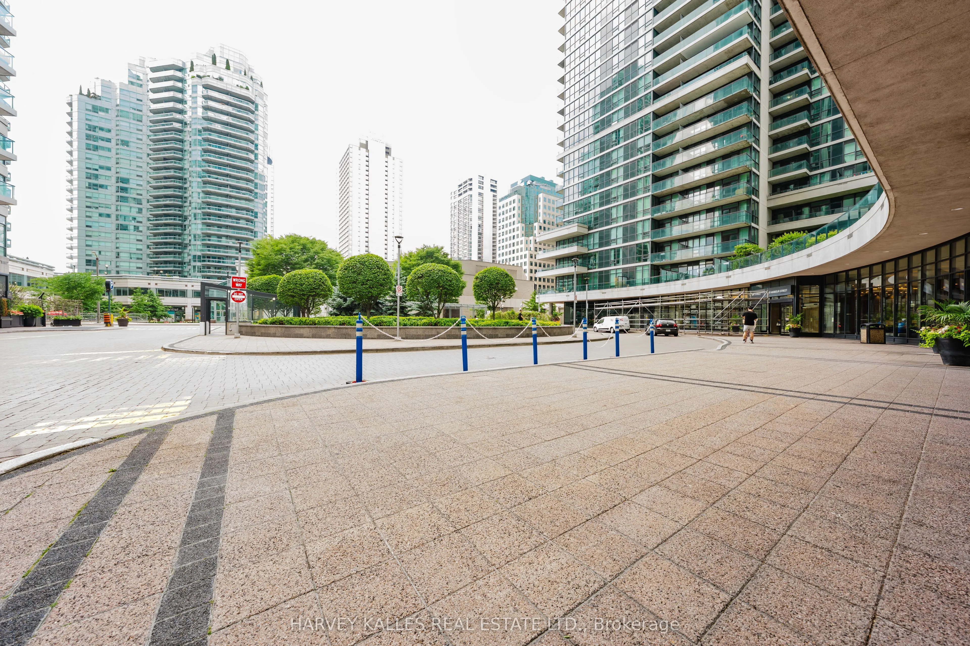 16 Yonge Street #3211