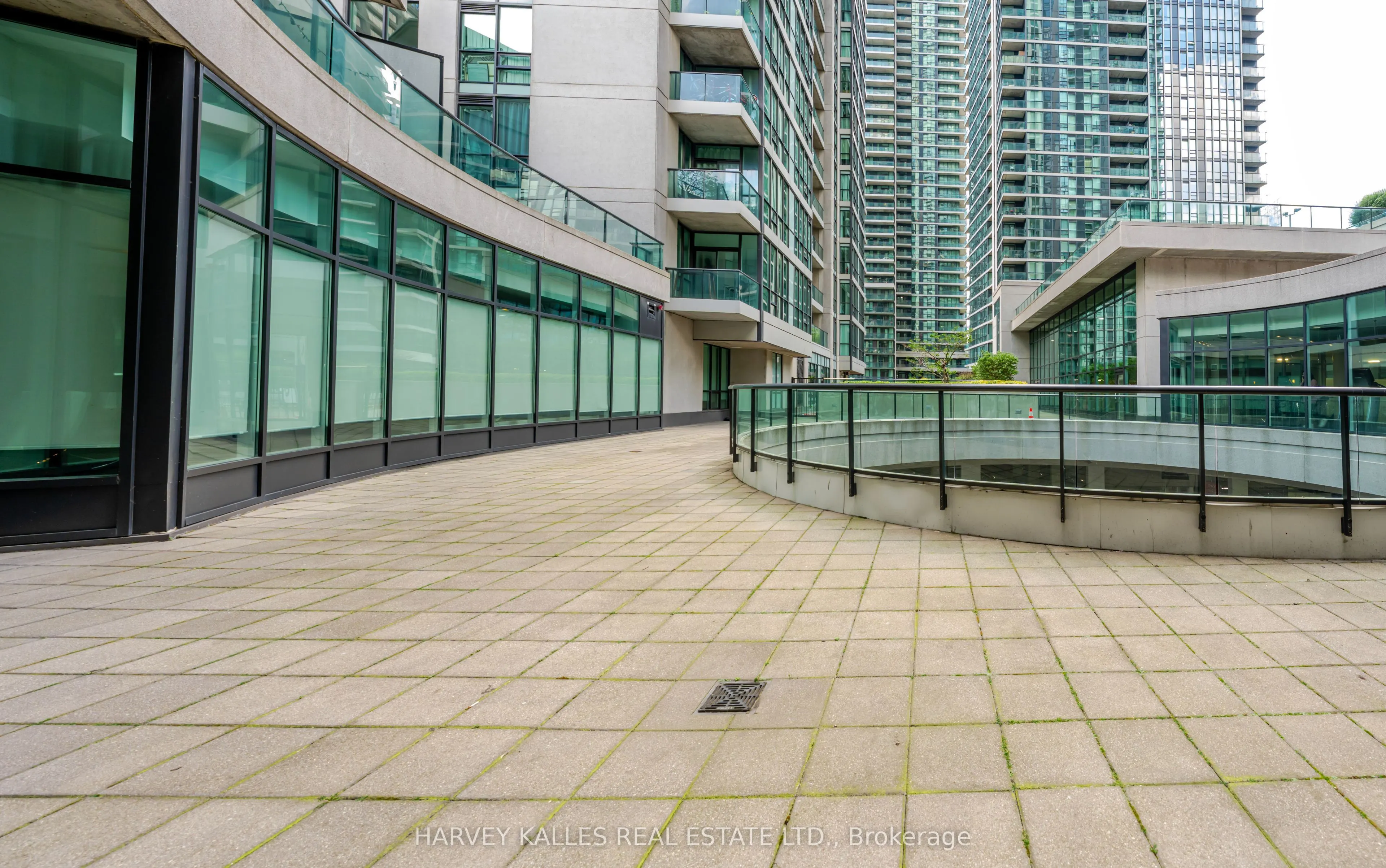 16 Yonge Street #3211