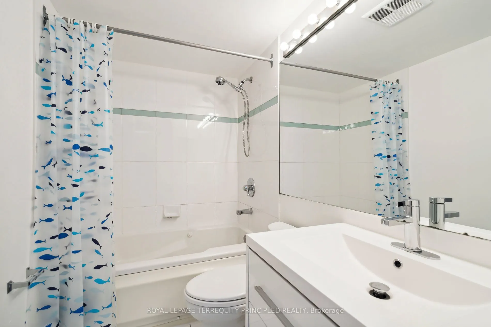 942 Yonge Street #418