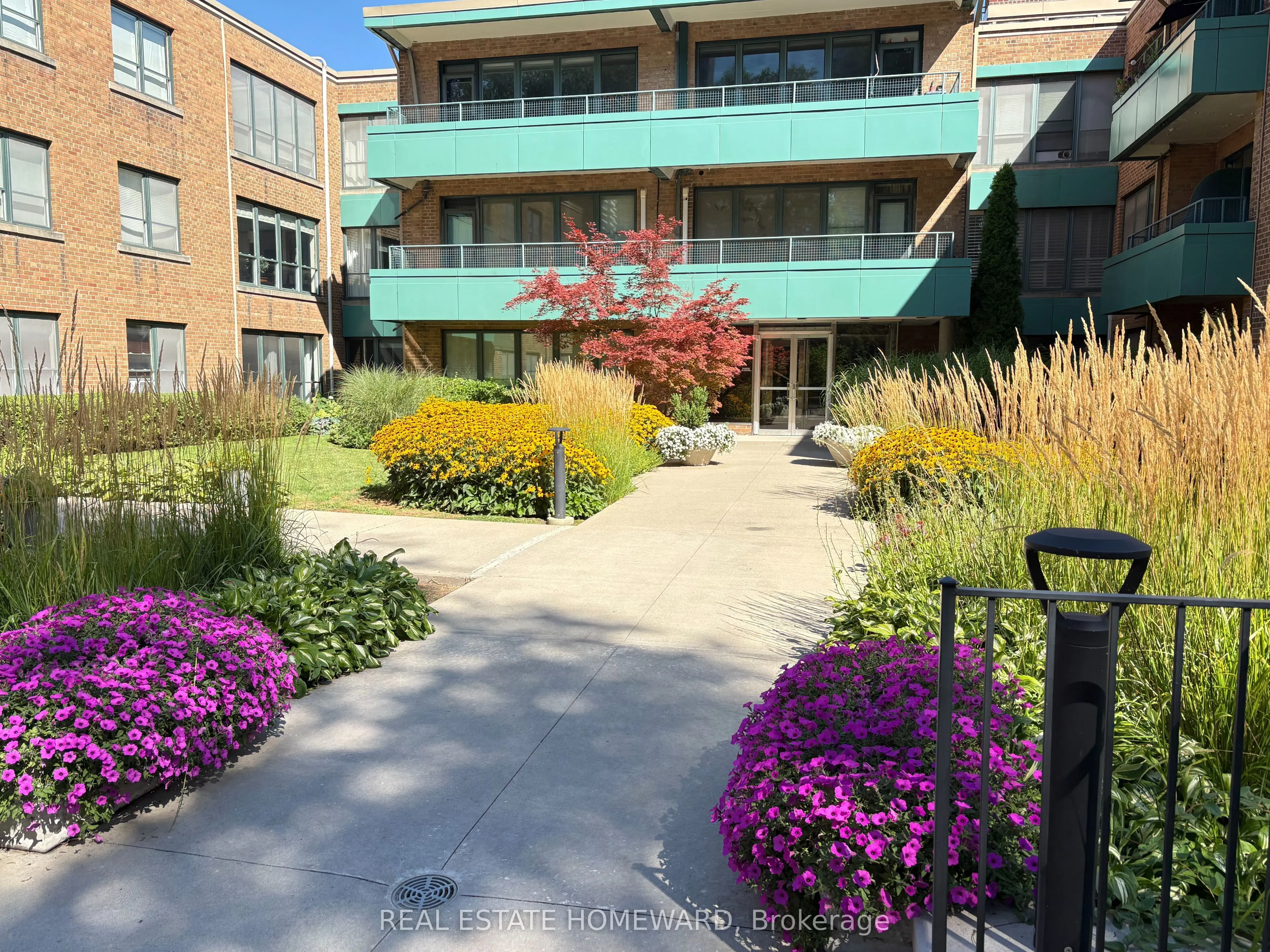 30 Elm Avenue #309