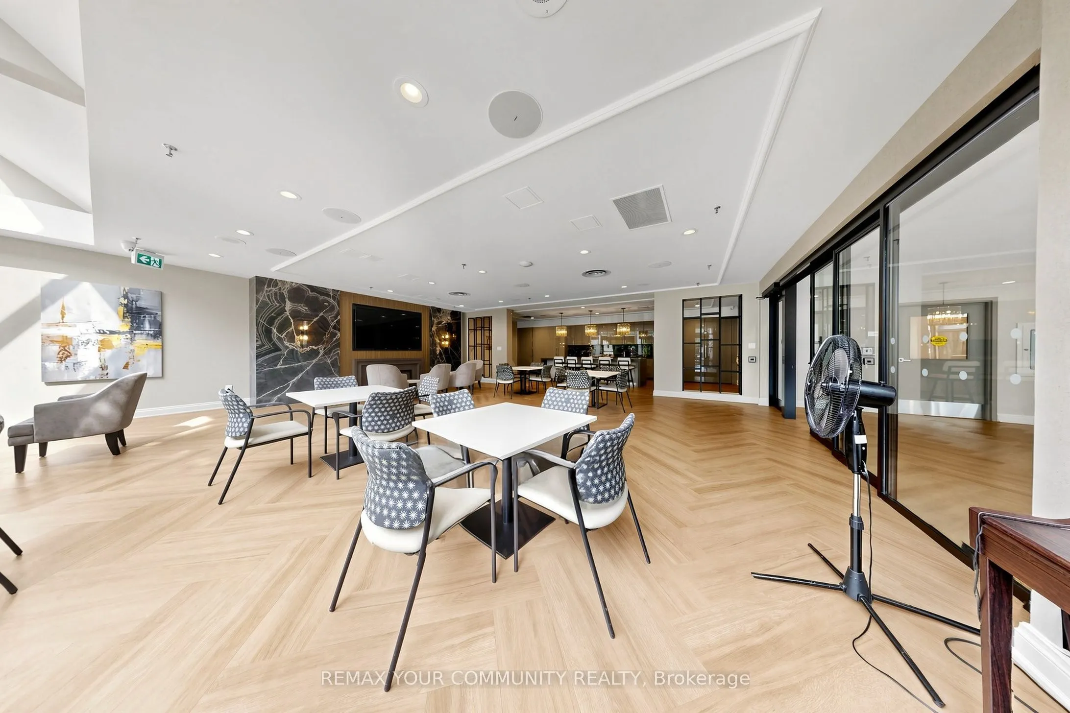 5444 Yonge Street #1609
