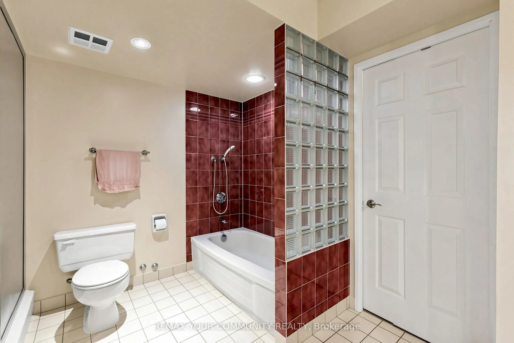 5444 Yonge Street #1609