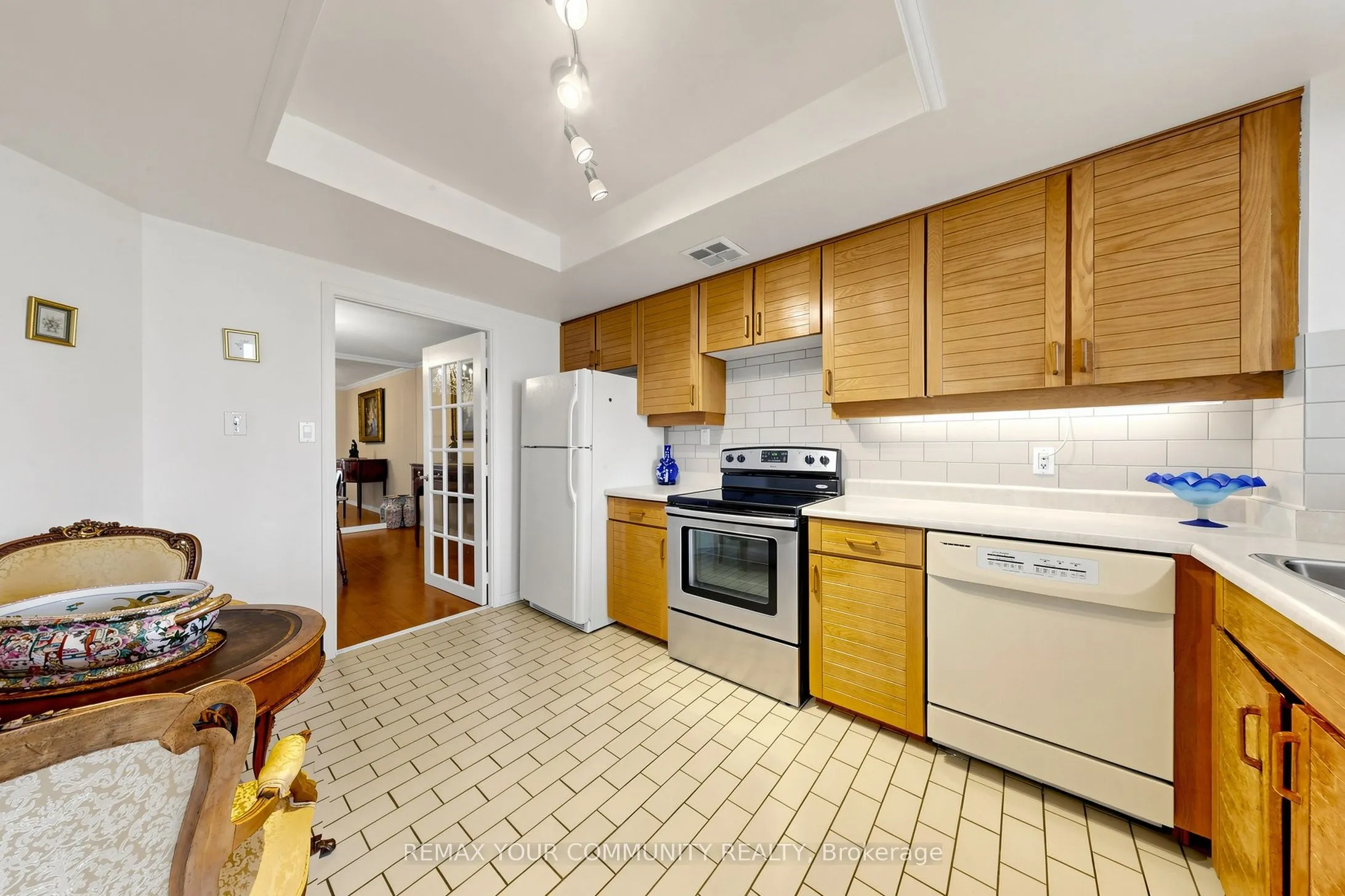 5444 Yonge Street #1609