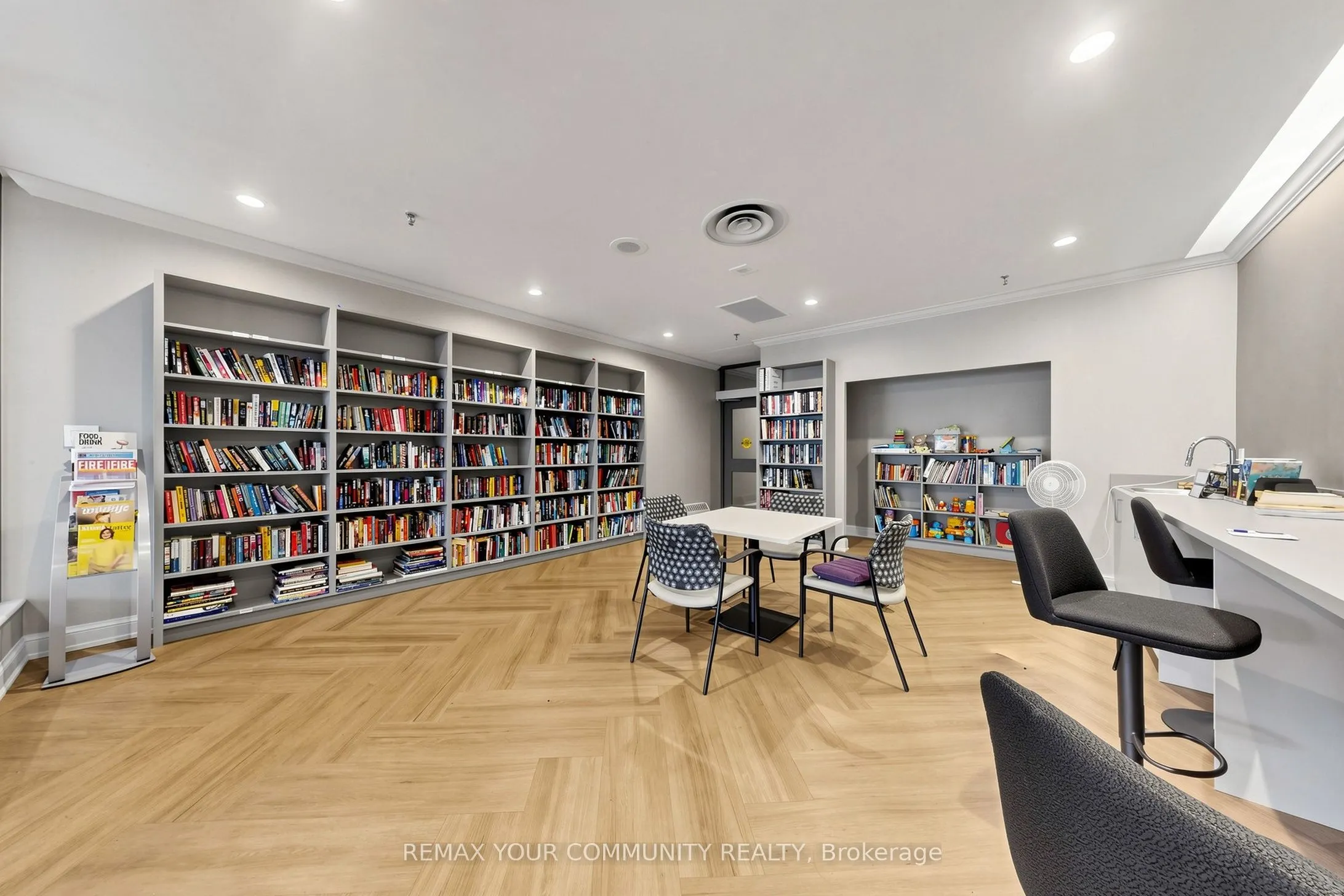 5444 Yonge Street #1609