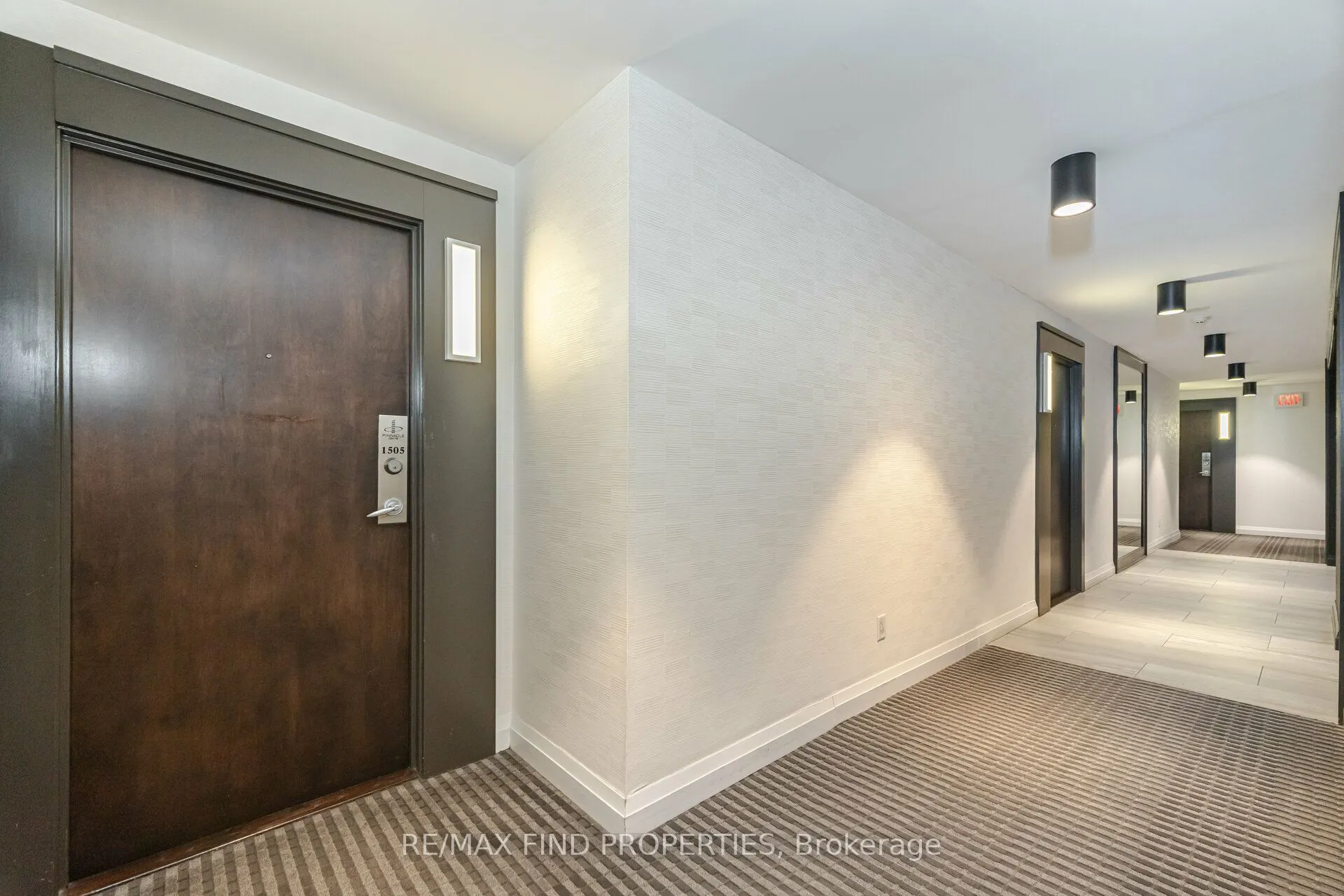 12 Yonge Street #1505