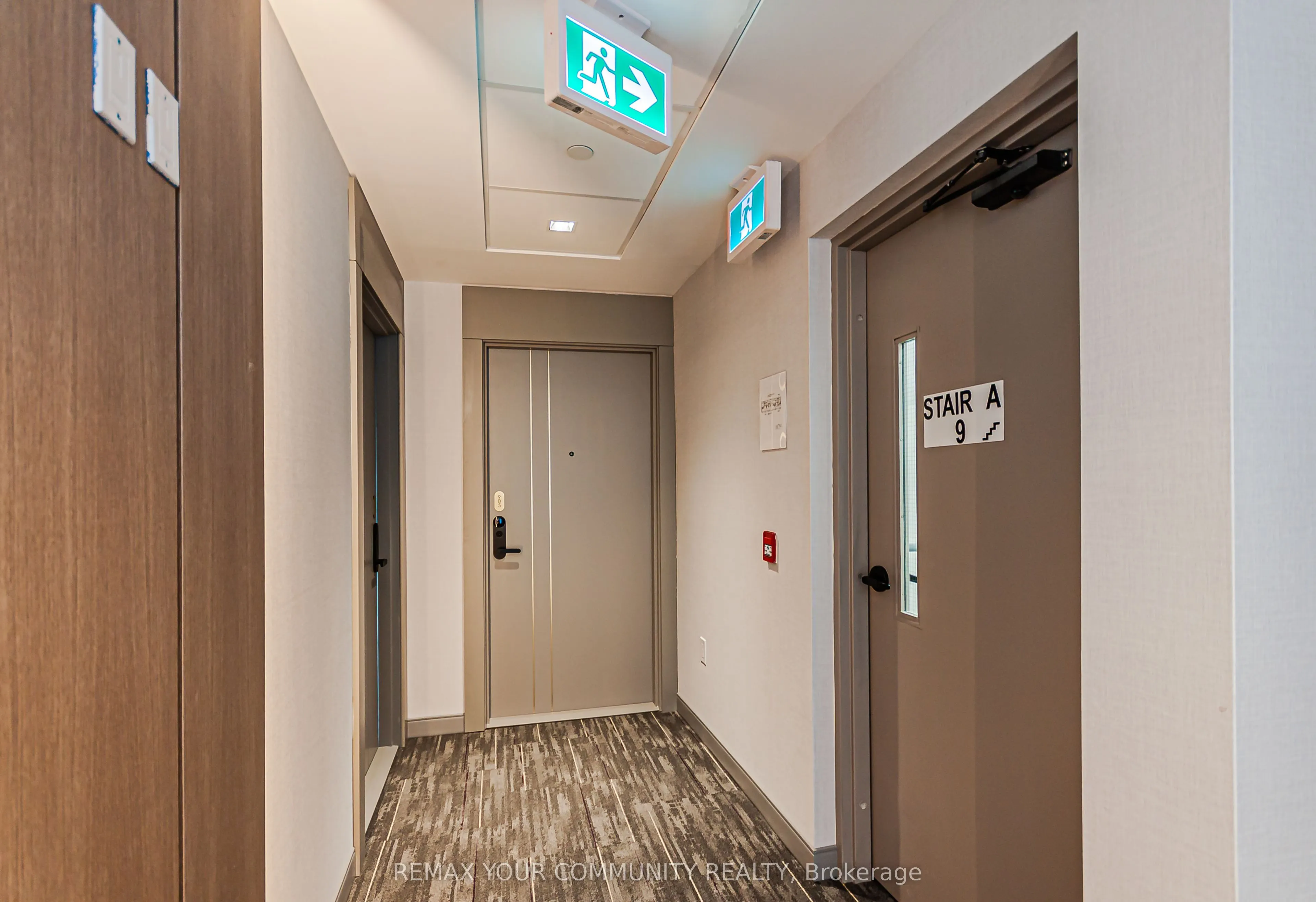 700 Sheppard Avenue W #905