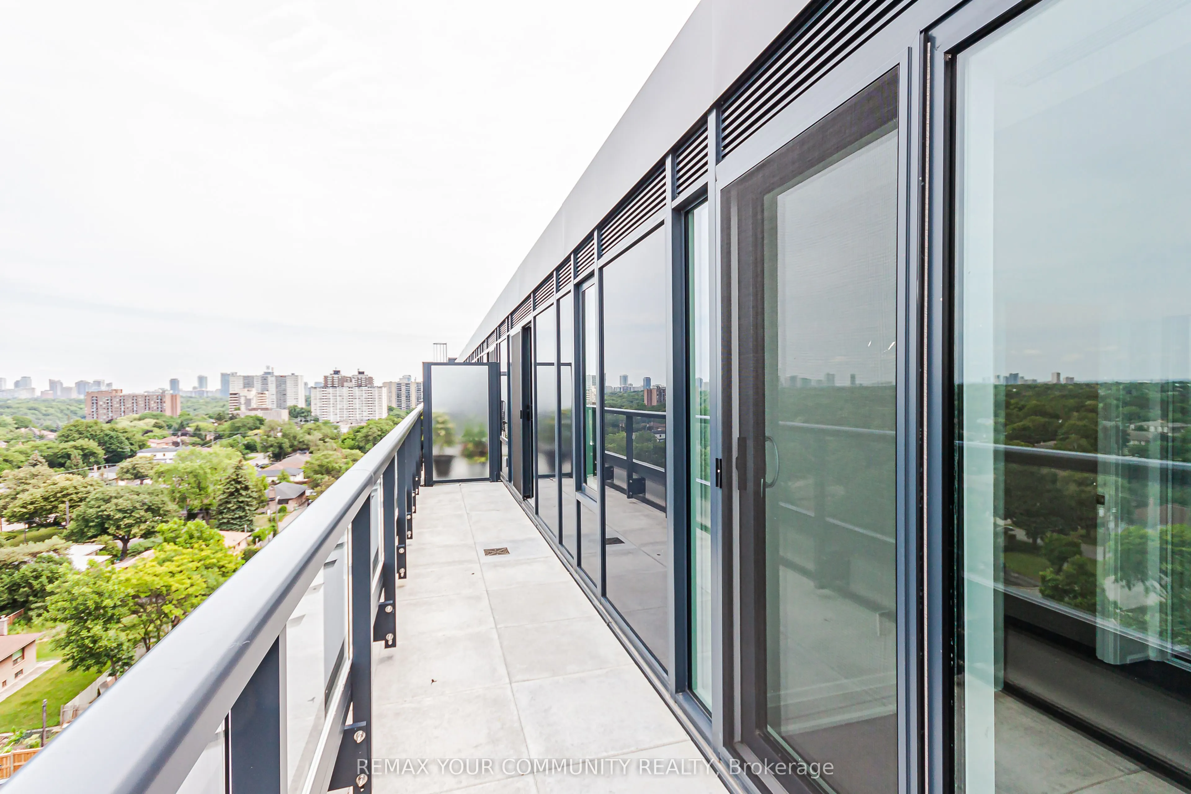 700 Sheppard Avenue W #905