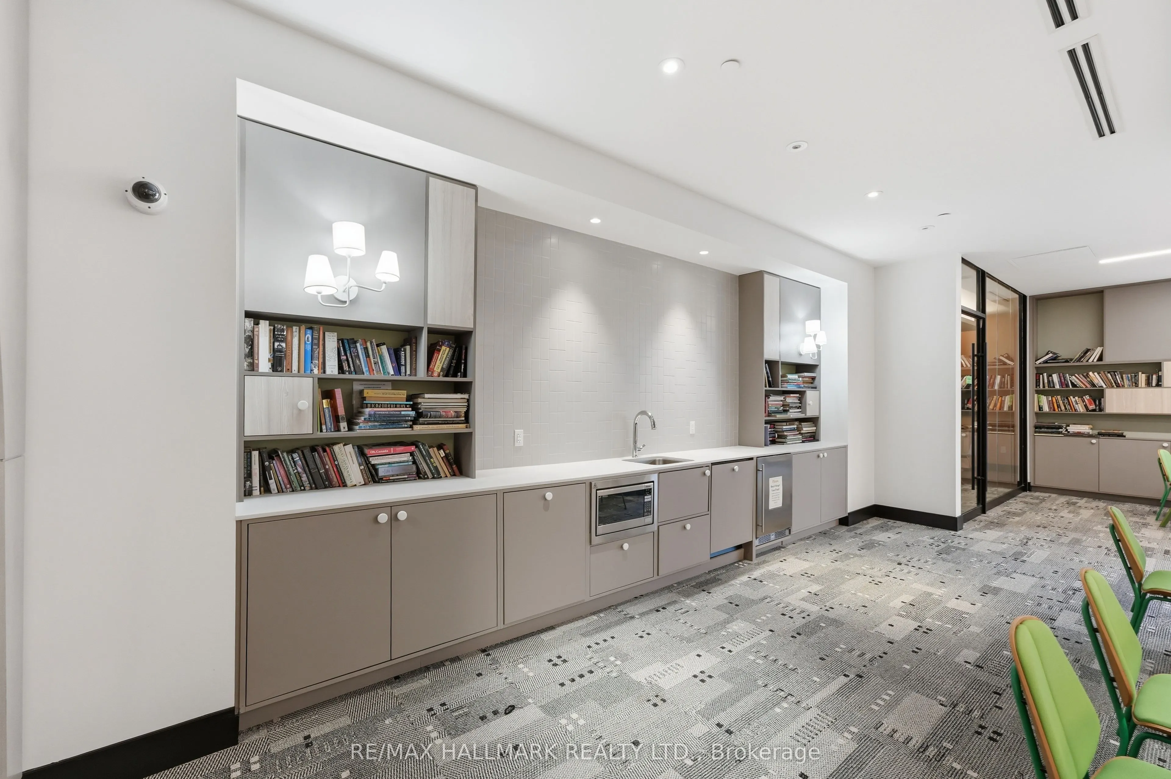 130 River Street #1306