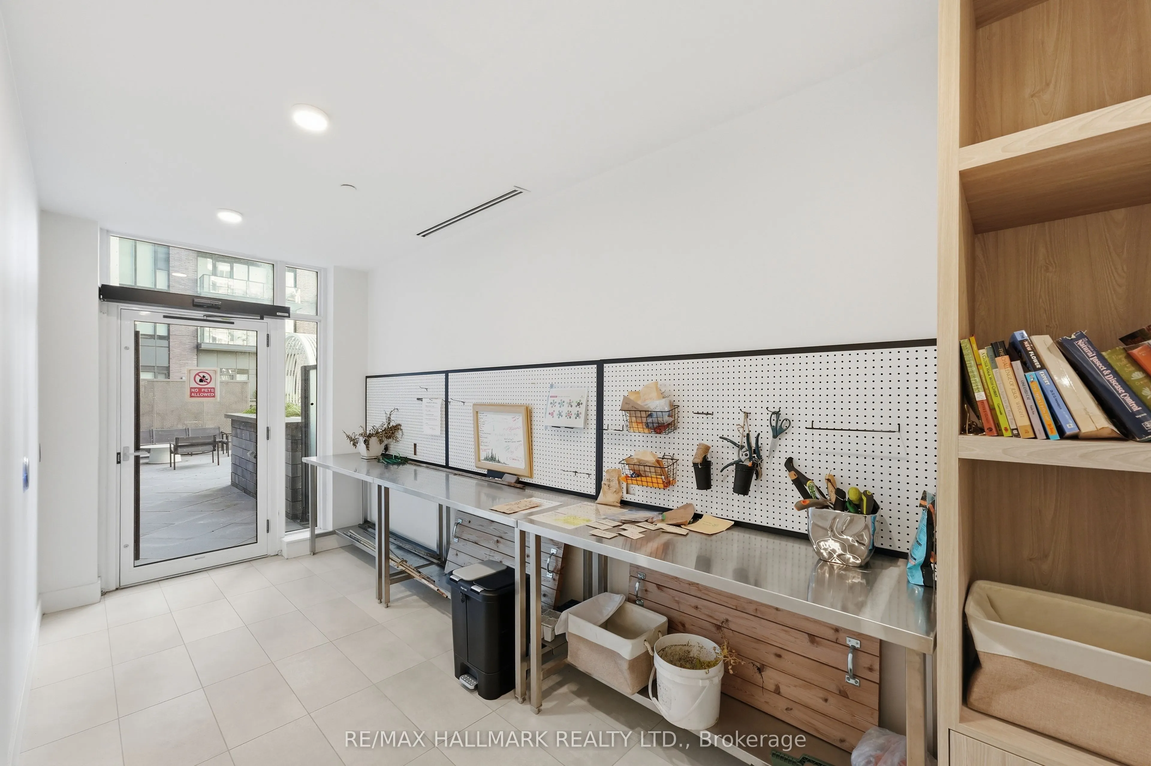 130 River Street #1306