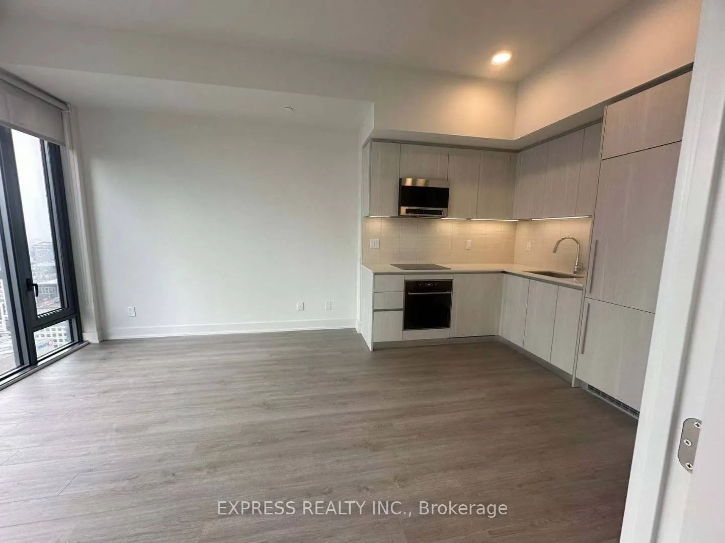 8 Cumberland Street #4305