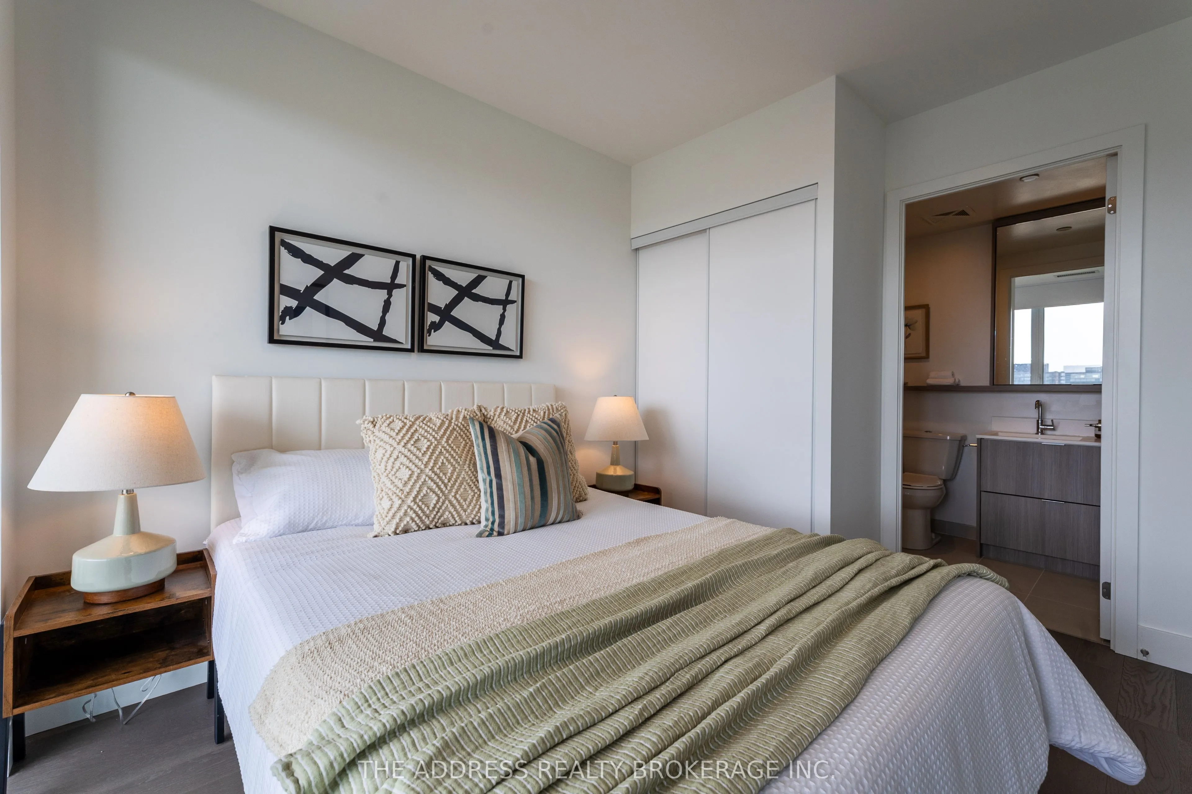 6 Greenbriar Road #1020