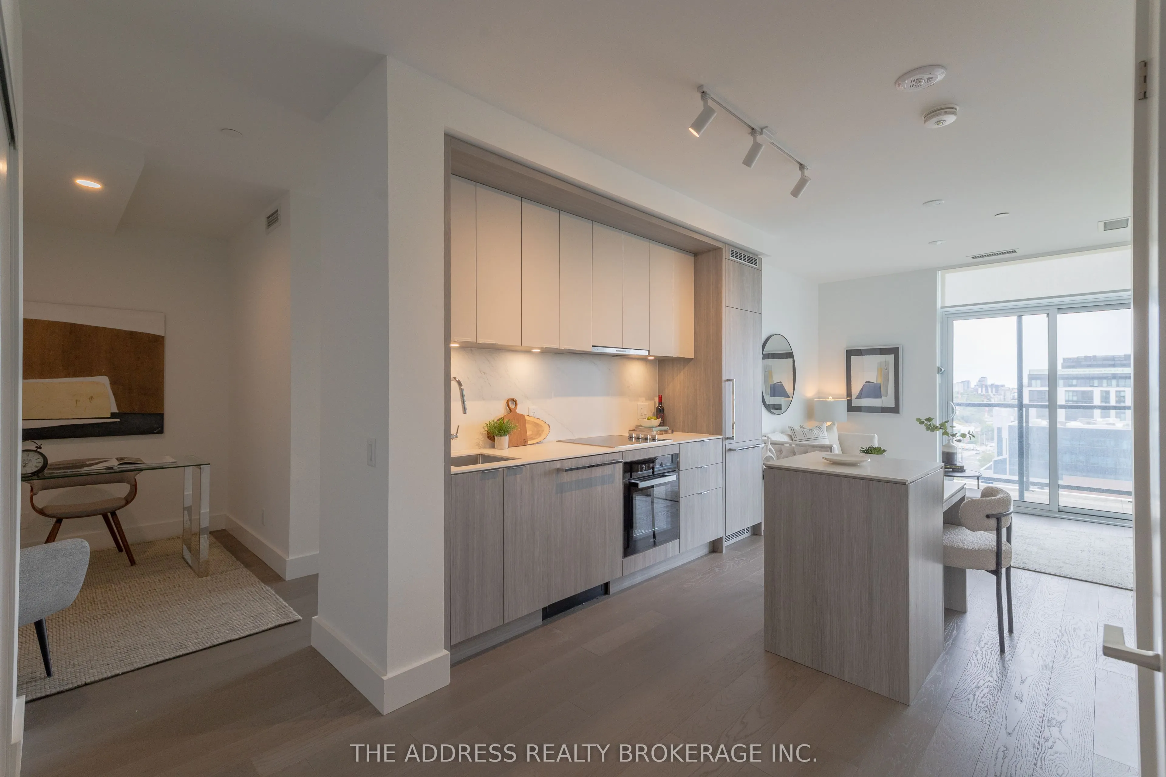 6 Greenbriar Road #1020