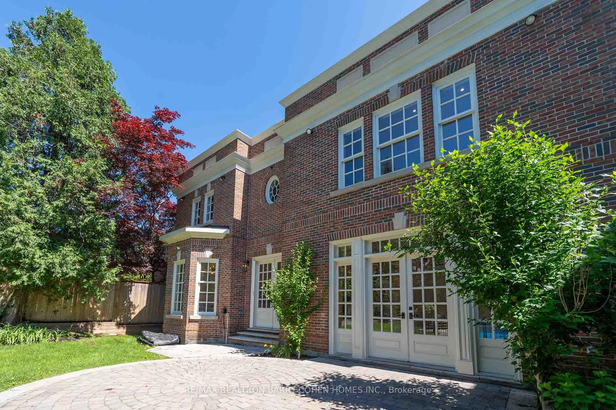 230 Dunvegan Road