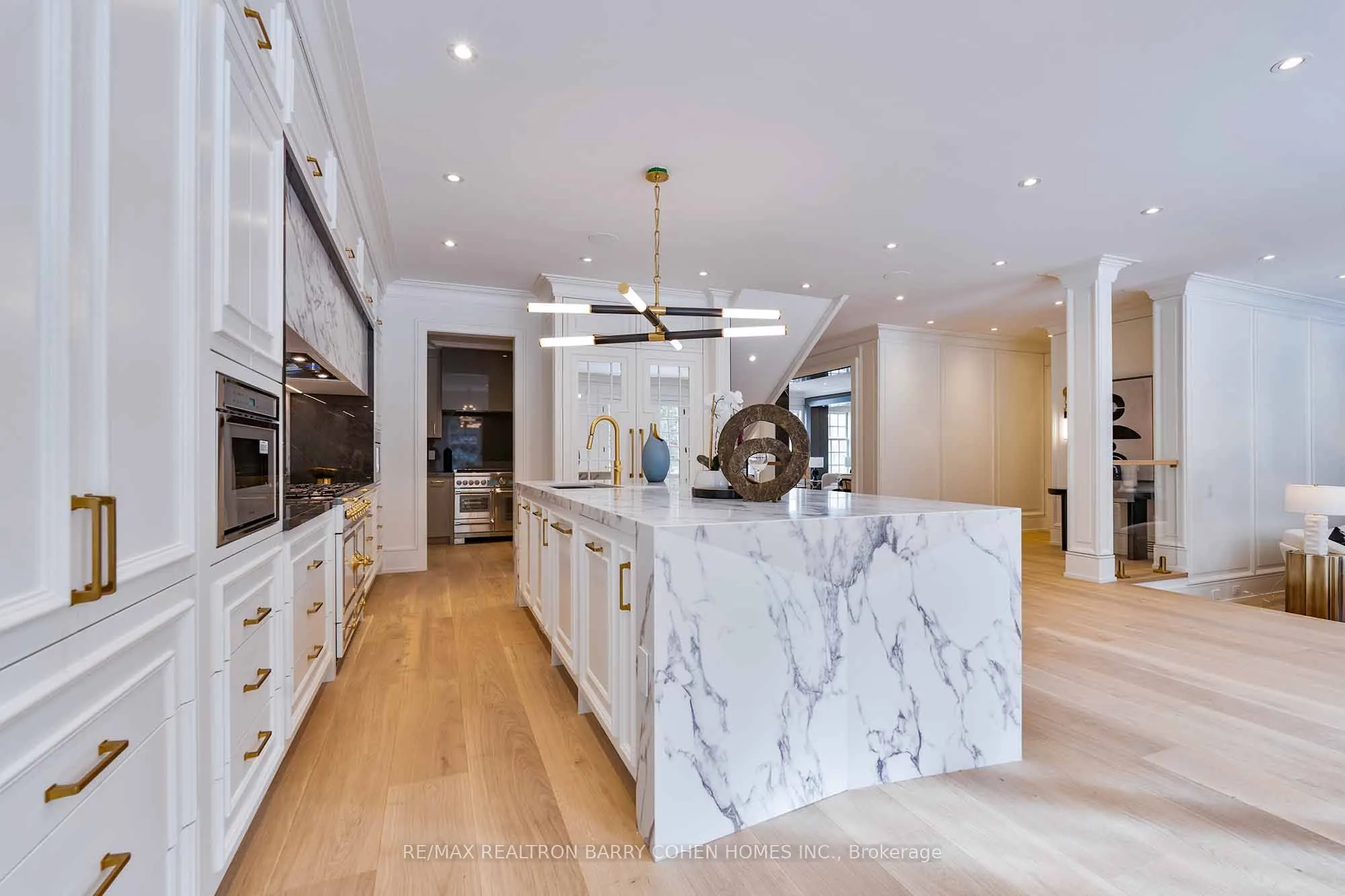 230 Dunvegan Road