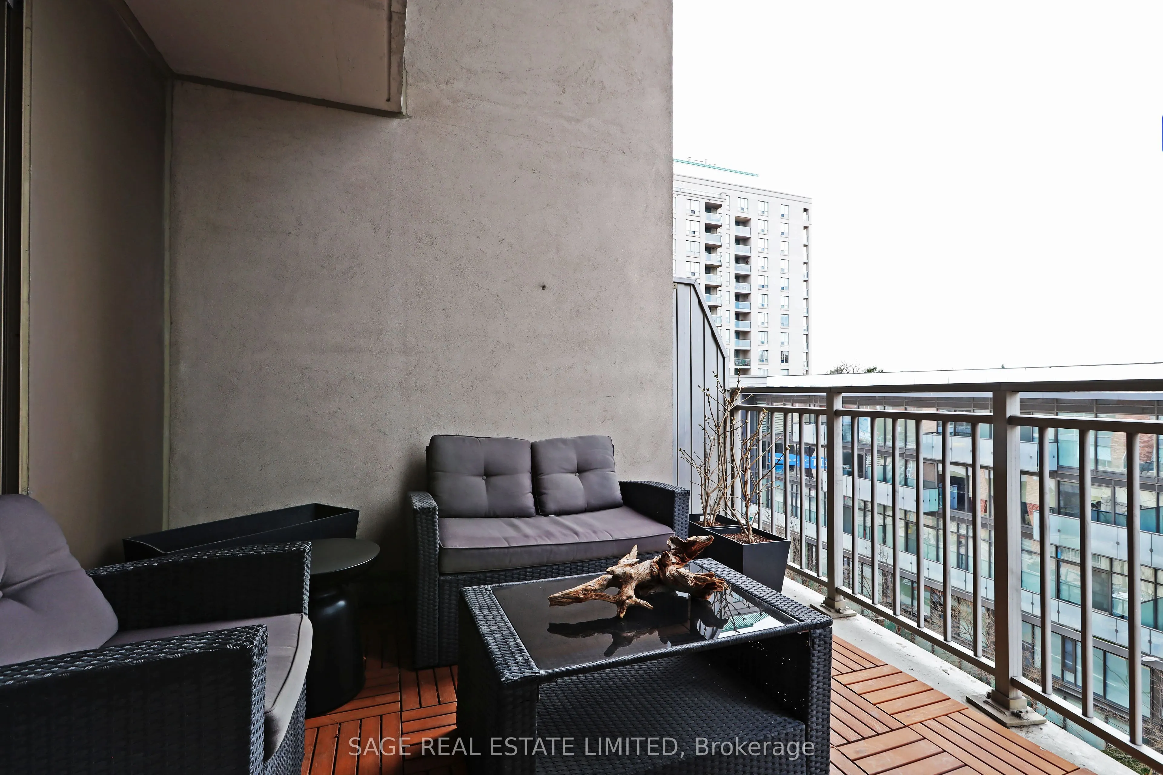 18 Merton Street #506