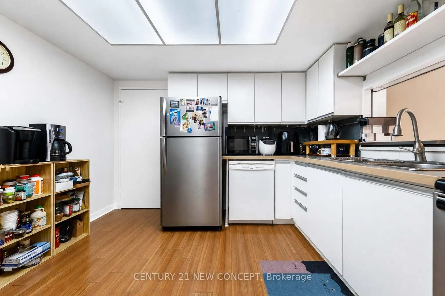5765 Yonge Street #101