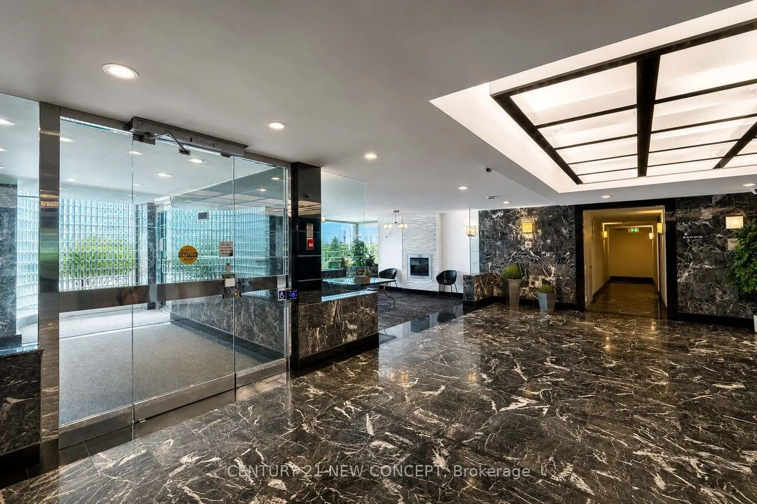 5765 Yonge Street #101