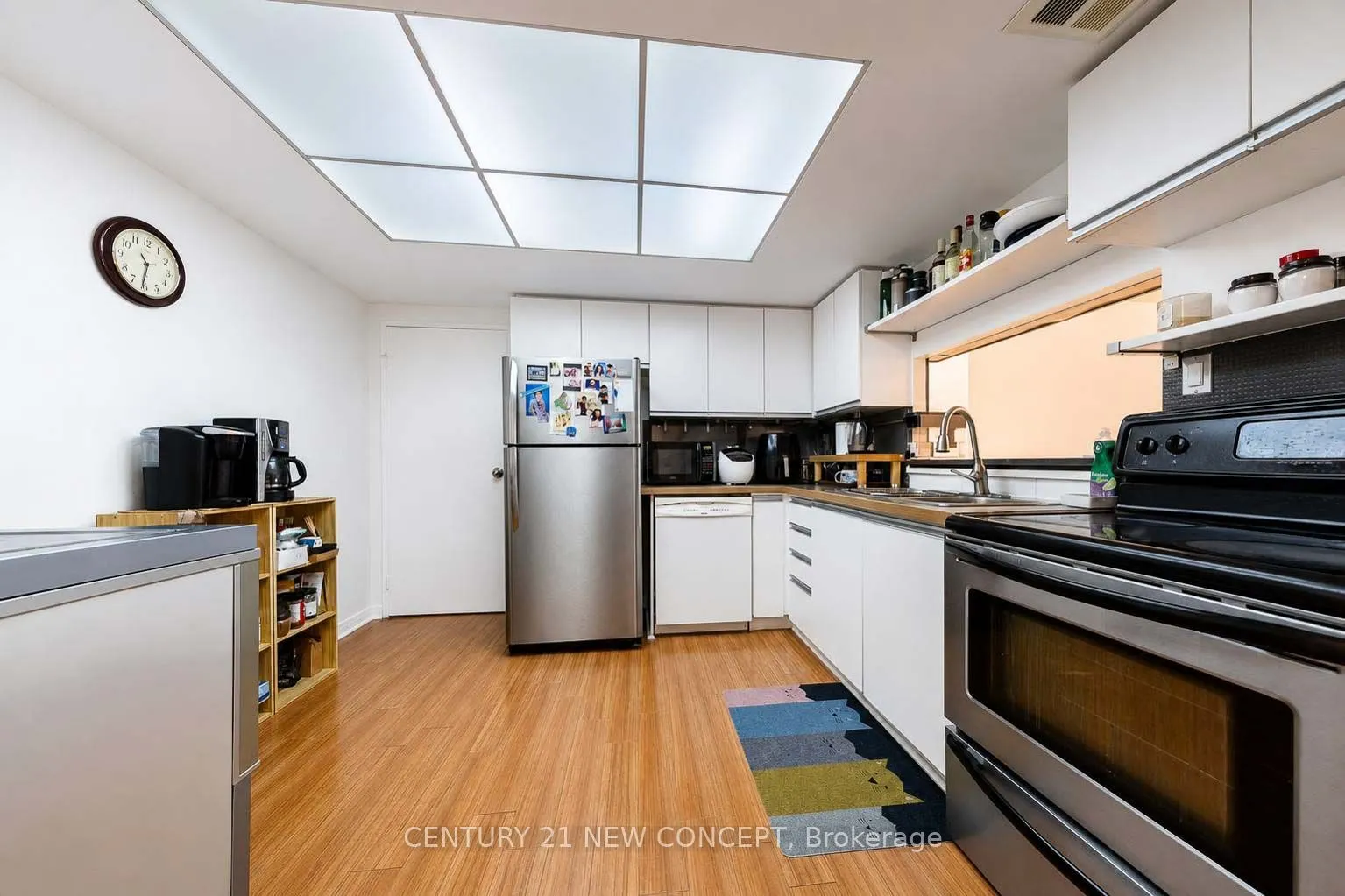 5765 Yonge Street #101