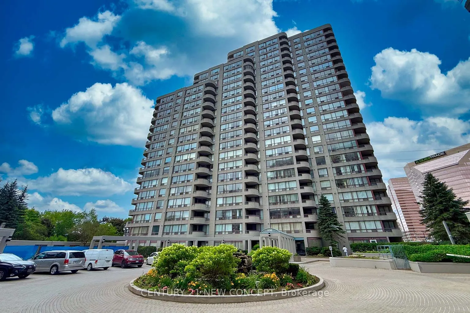 5765 Yonge Street #101