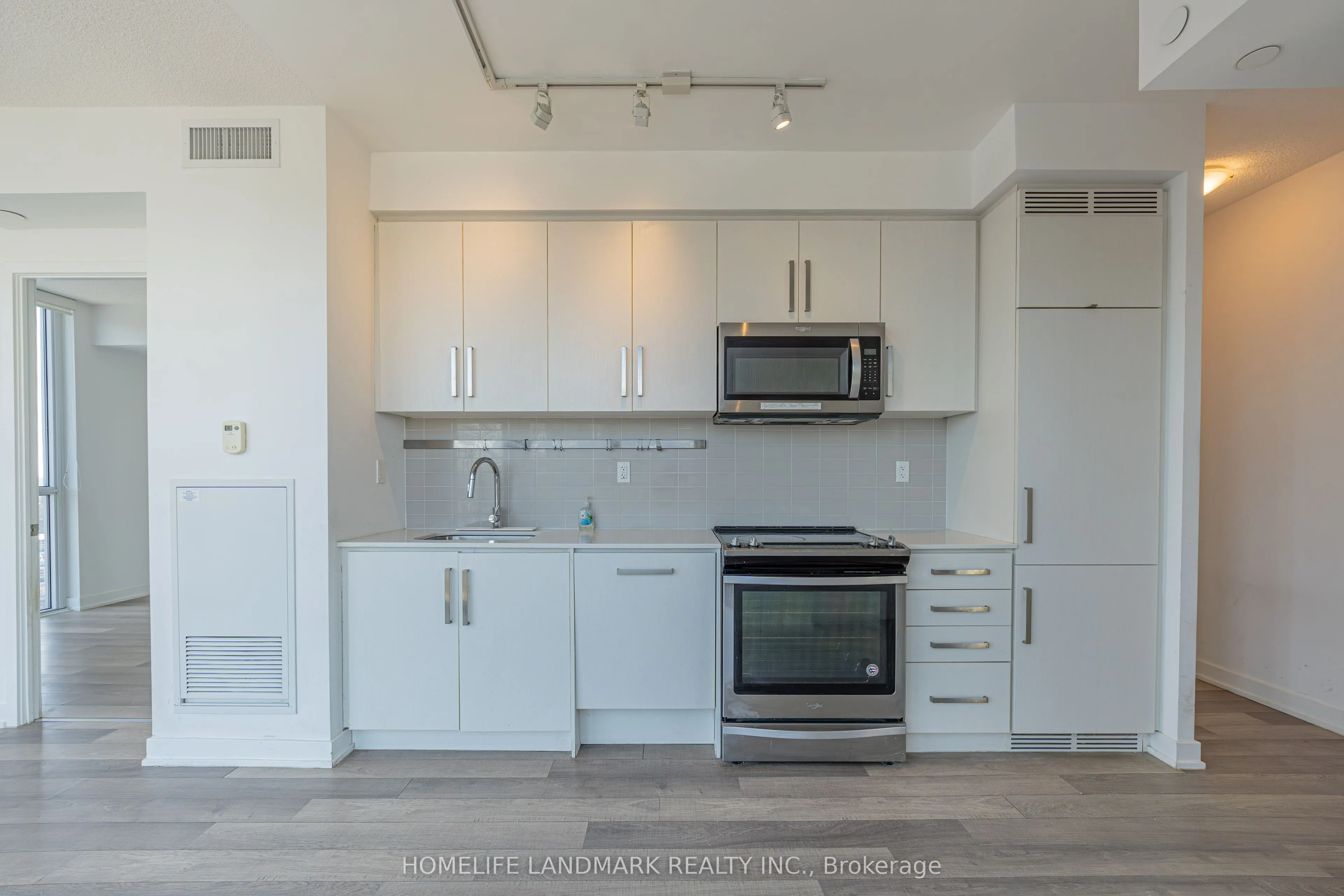 5180 Yonge Street #1207