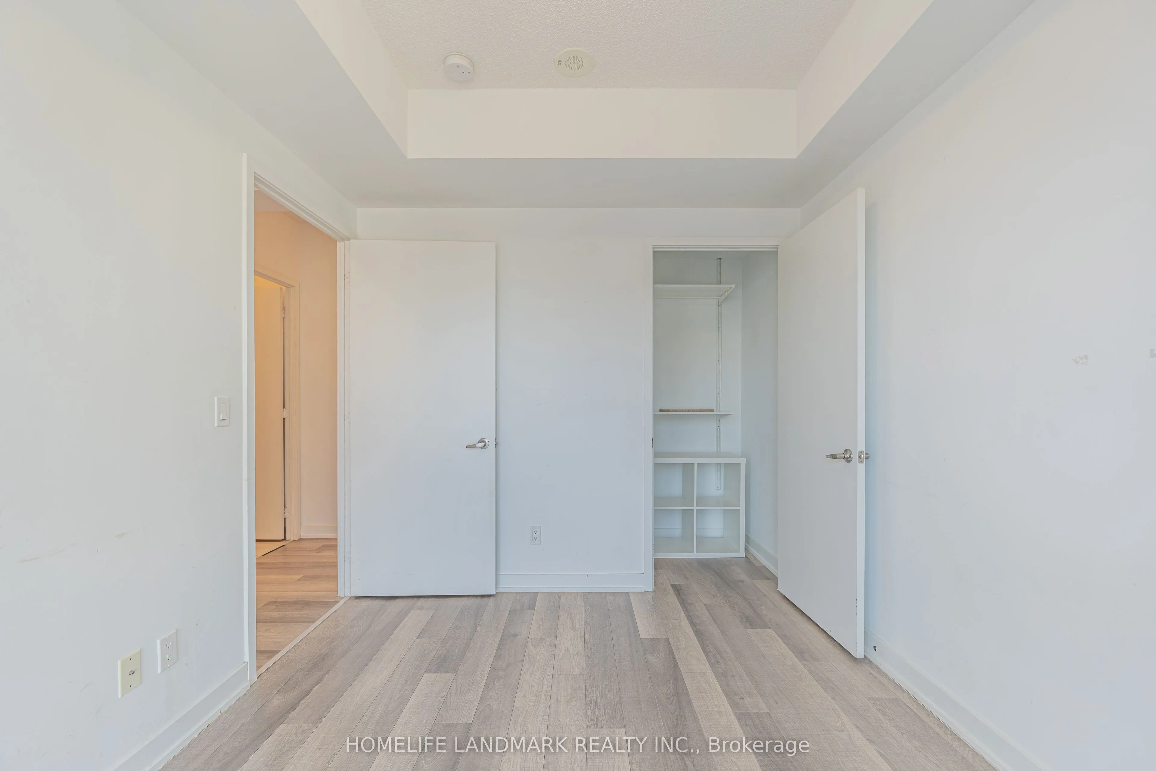 5180 Yonge Street #1207