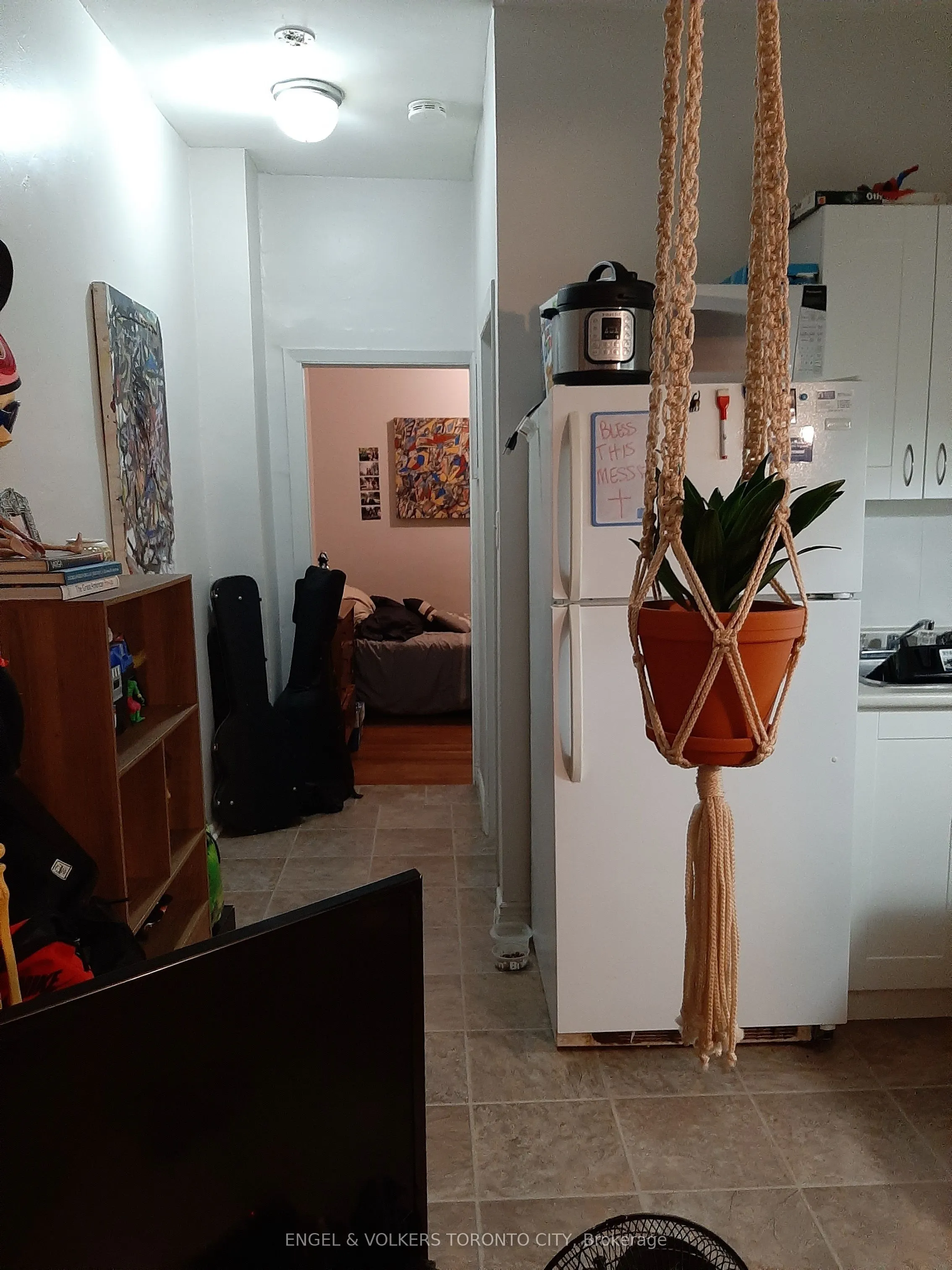1242 College Street #3