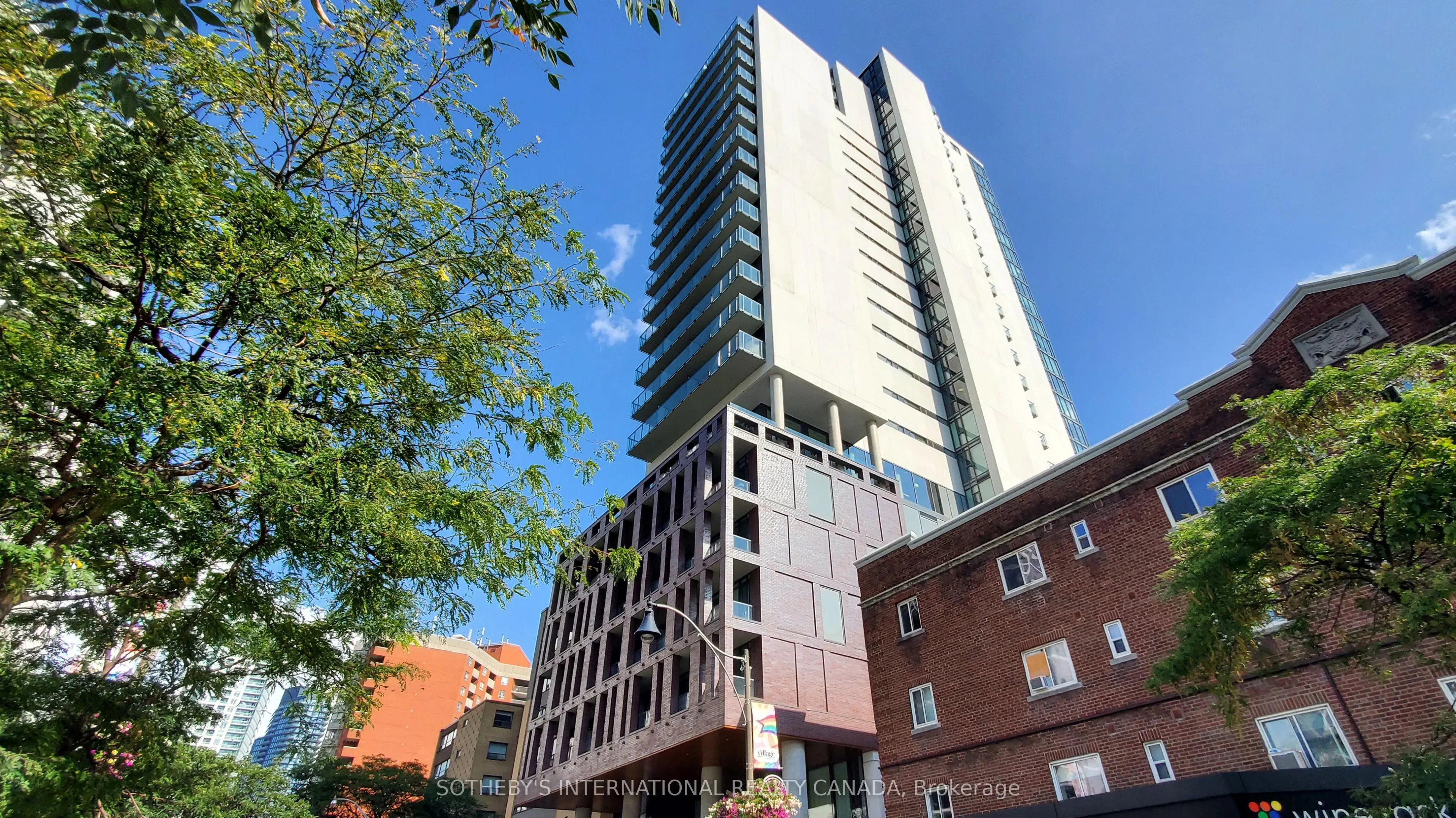 81 Wellesley Street E #305