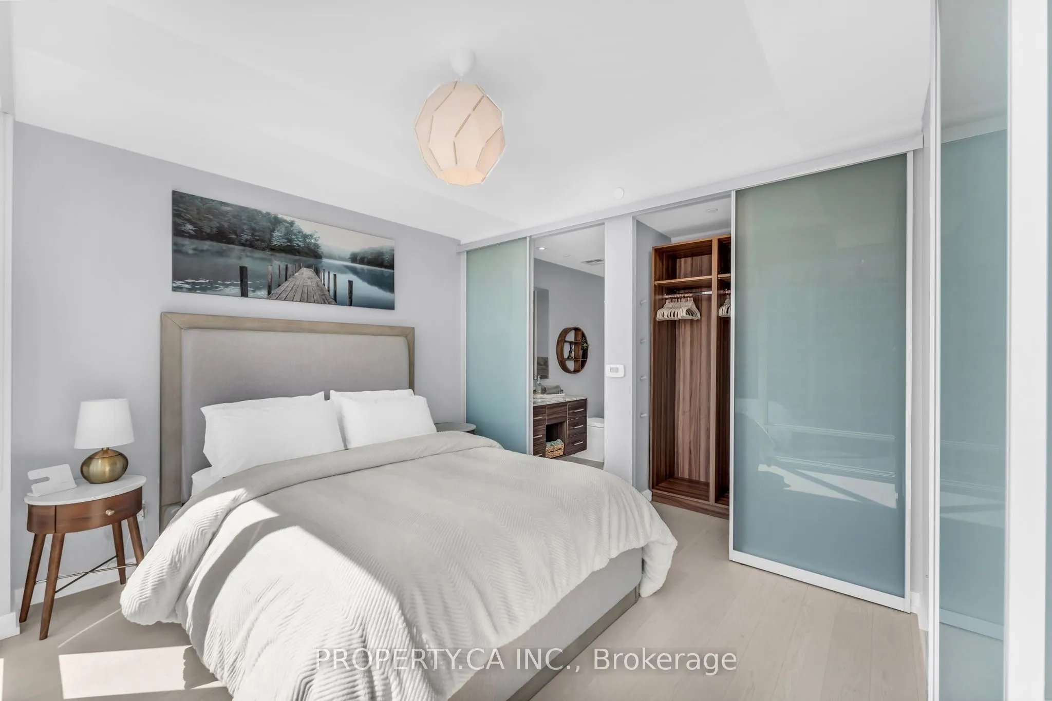 488 University Avenue #3002