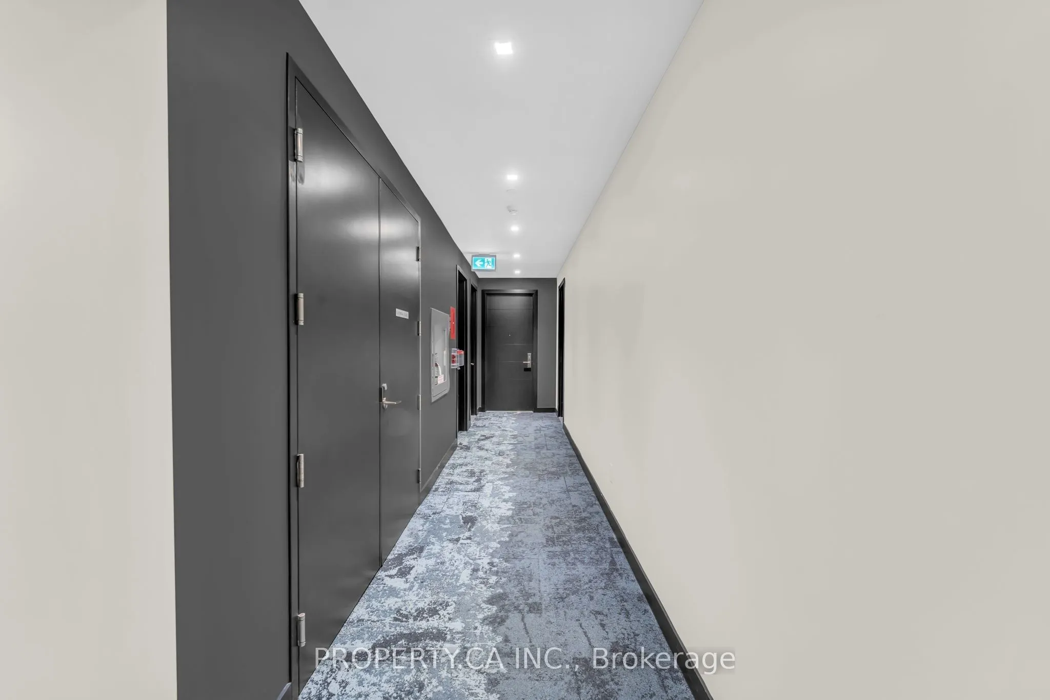 488 University Avenue #3002