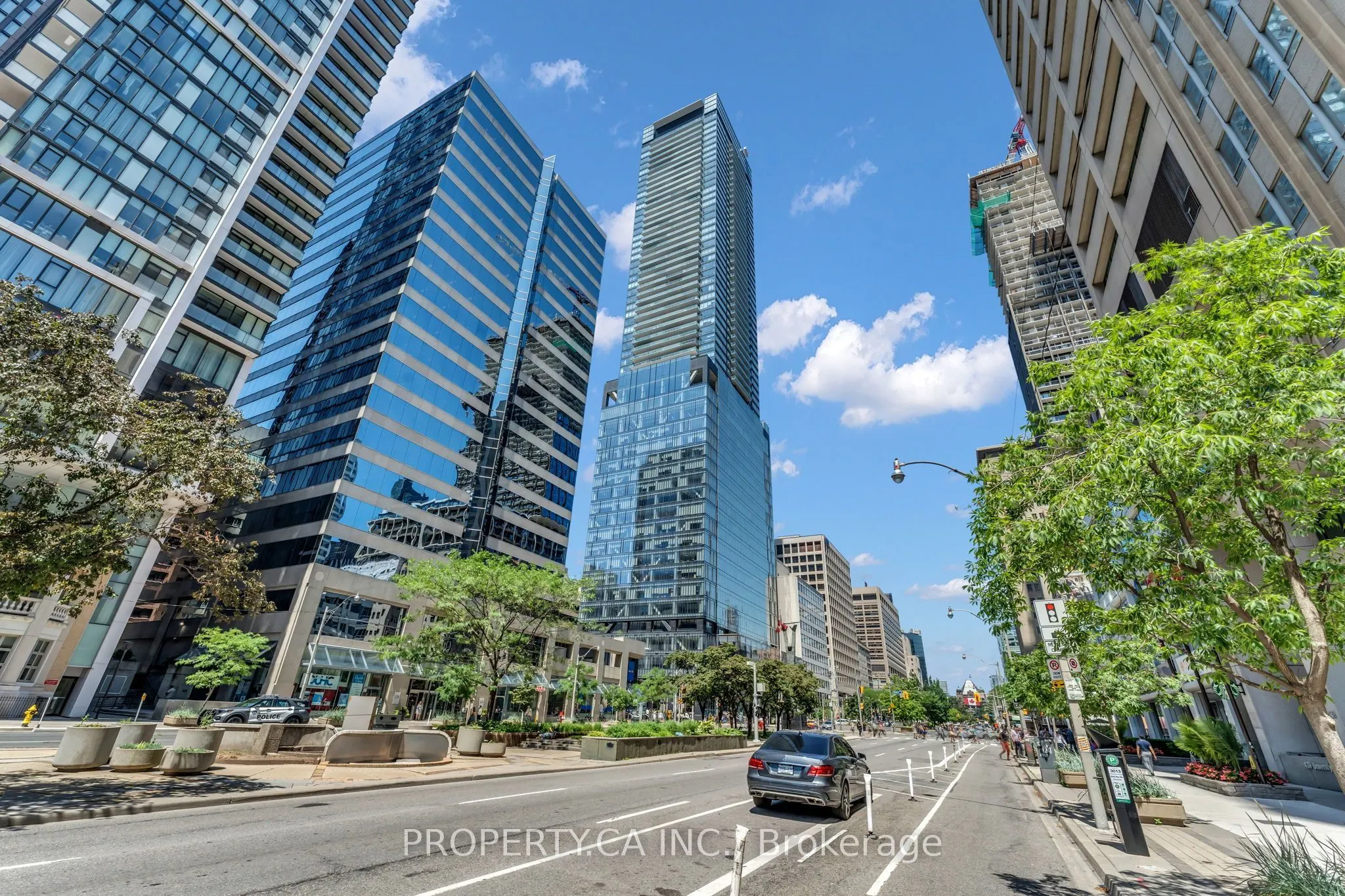 488 University Avenue #3002